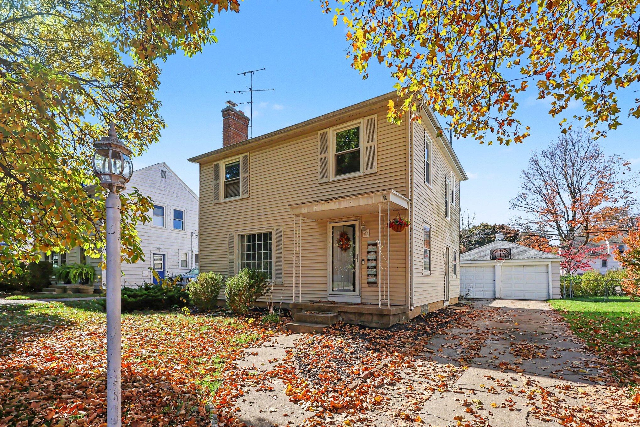 519 Shawmut Boulevard NW Grand Rapids MI 49504