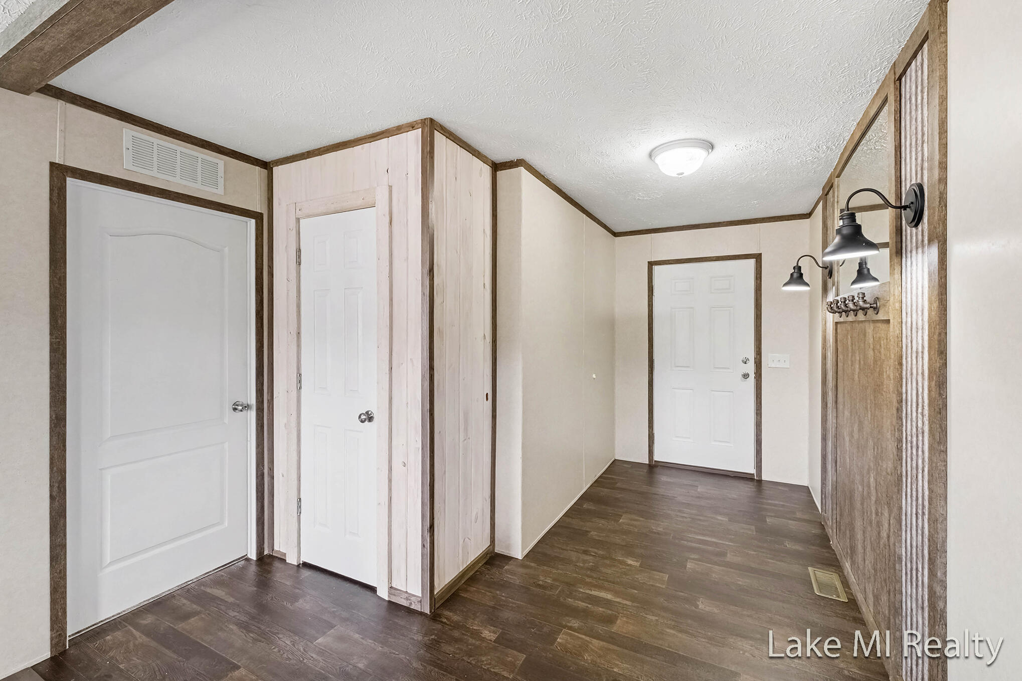 104 Gardens Boulevard NW Grand Rapids MI 49534