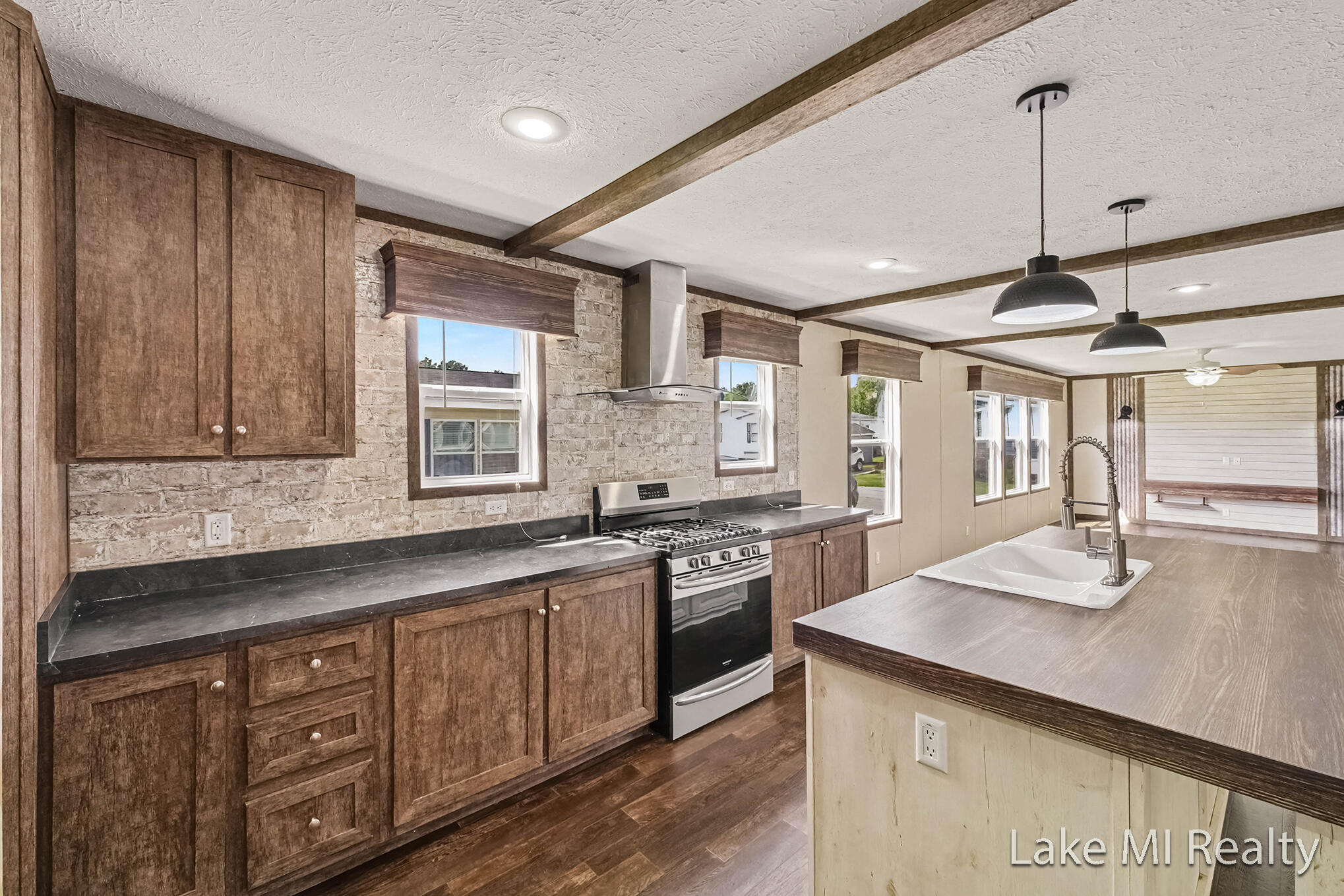 104 Gardens Boulevard NW Grand Rapids MI 49534