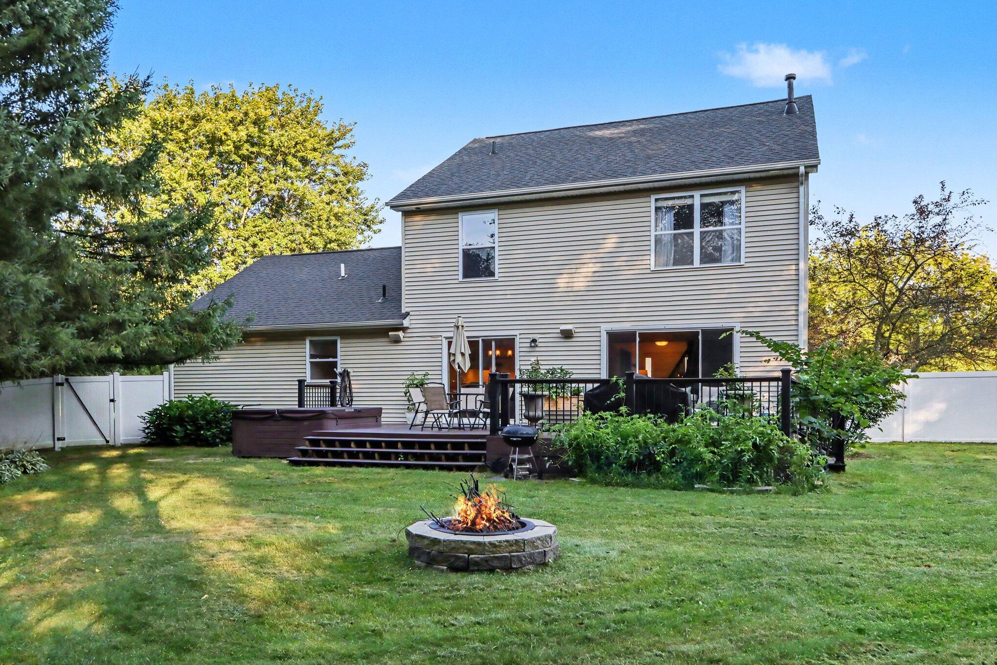 2963 Valley Glenn Circle Kalamazoo MI 49004