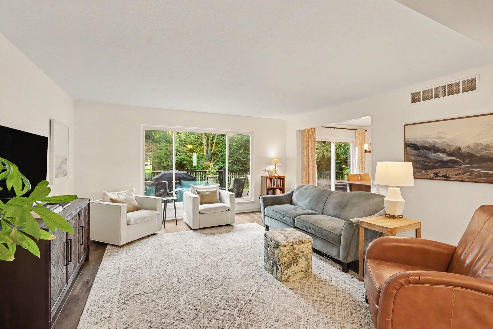 2963 Valley Glenn Circle Kalamazoo MI 49004