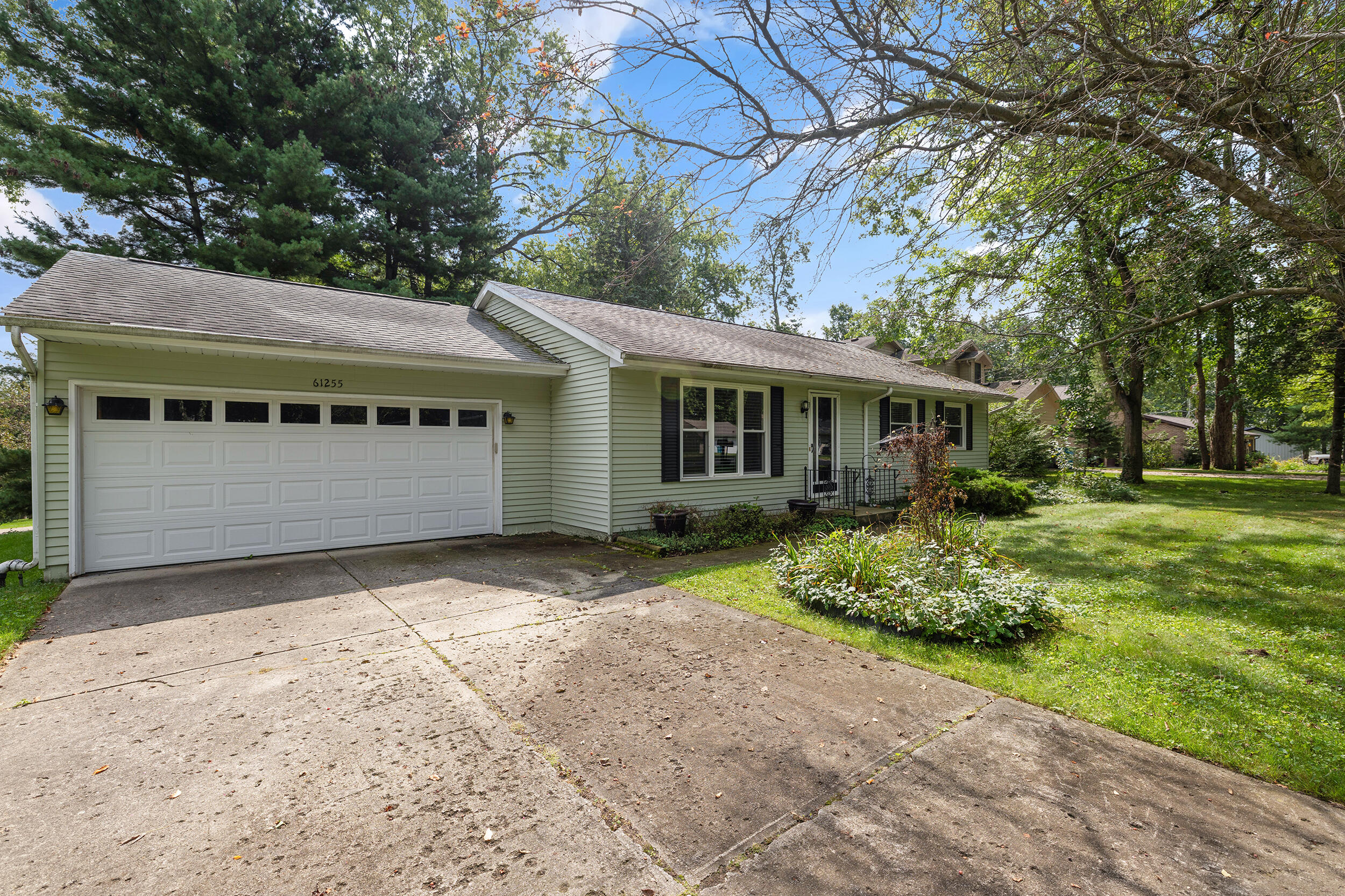 61255 Cass Cassopolis MI 49031