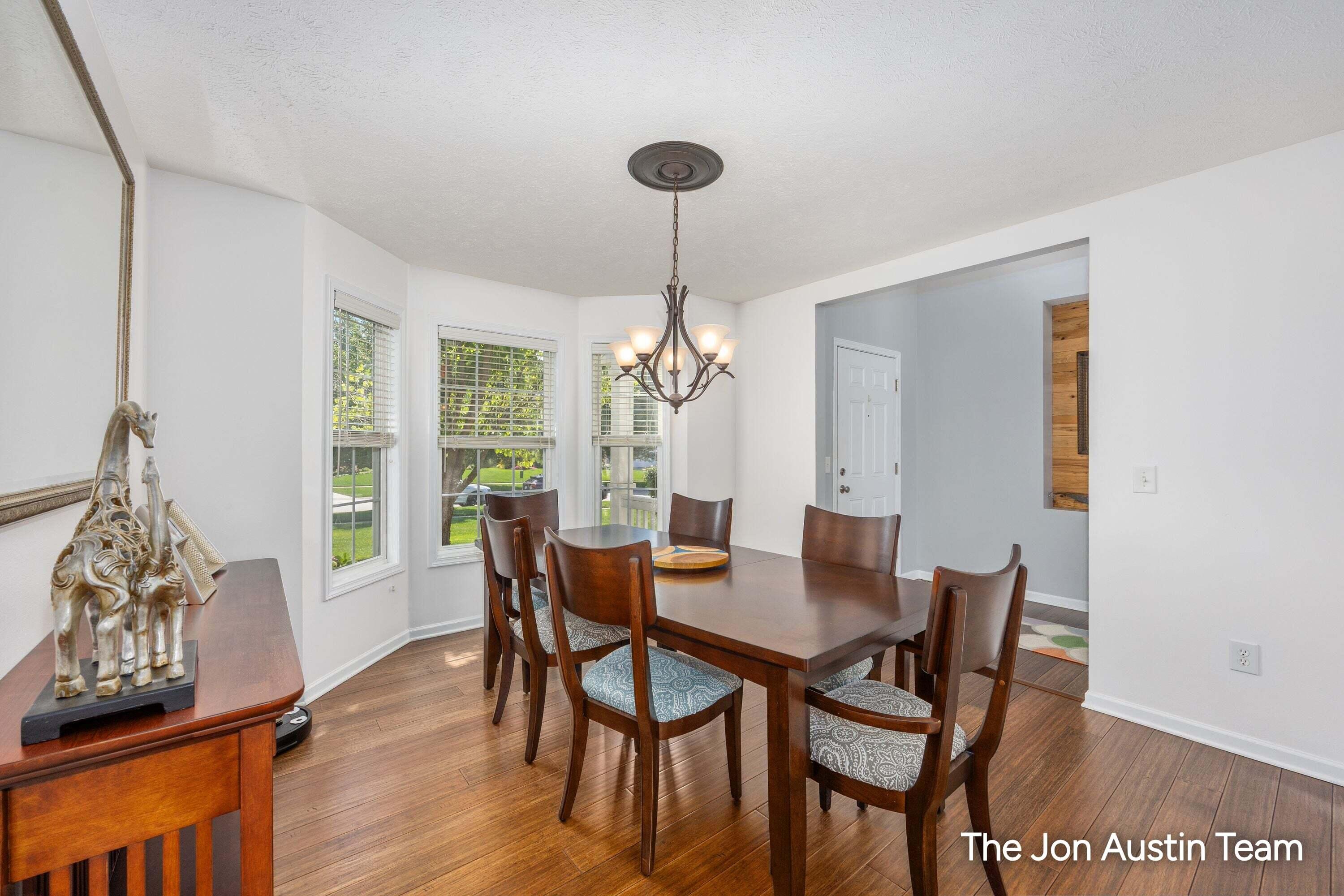 3461 Mason Ridge Drive NE Grand Rapids MI 49525
