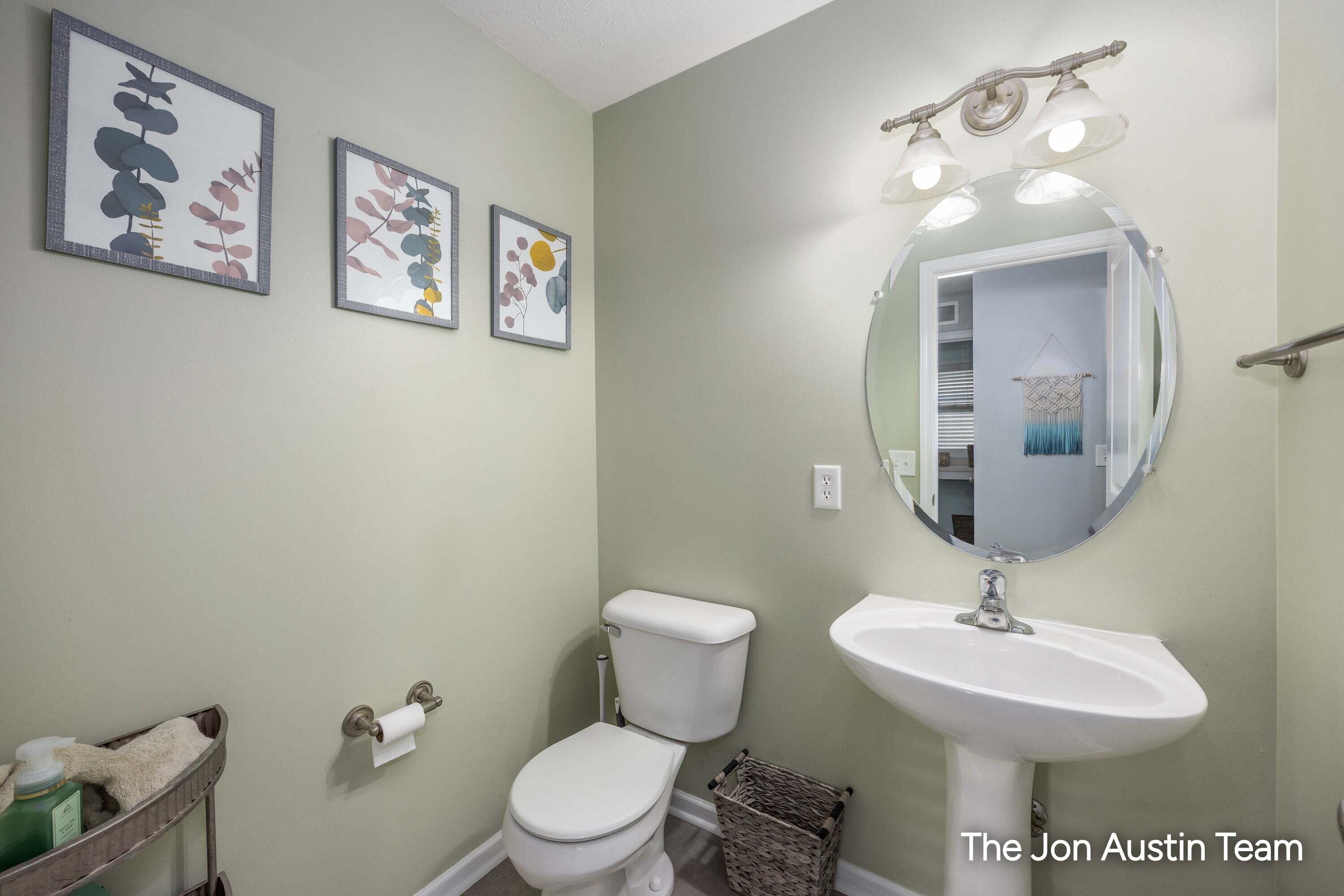 3461 Mason Ridge Drive NE Grand Rapids MI 49525