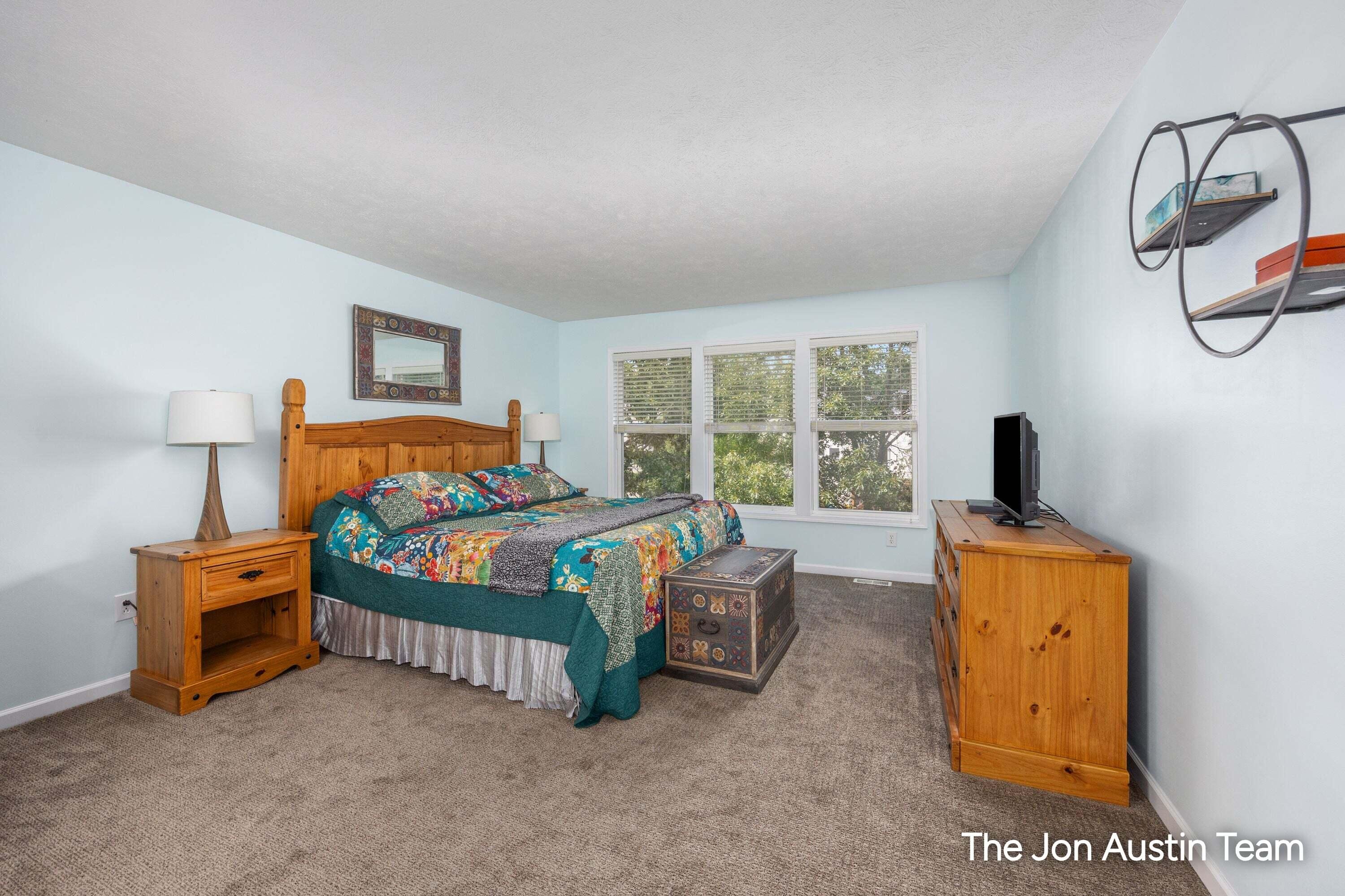3461 Mason Ridge Drive NE Grand Rapids MI 49525