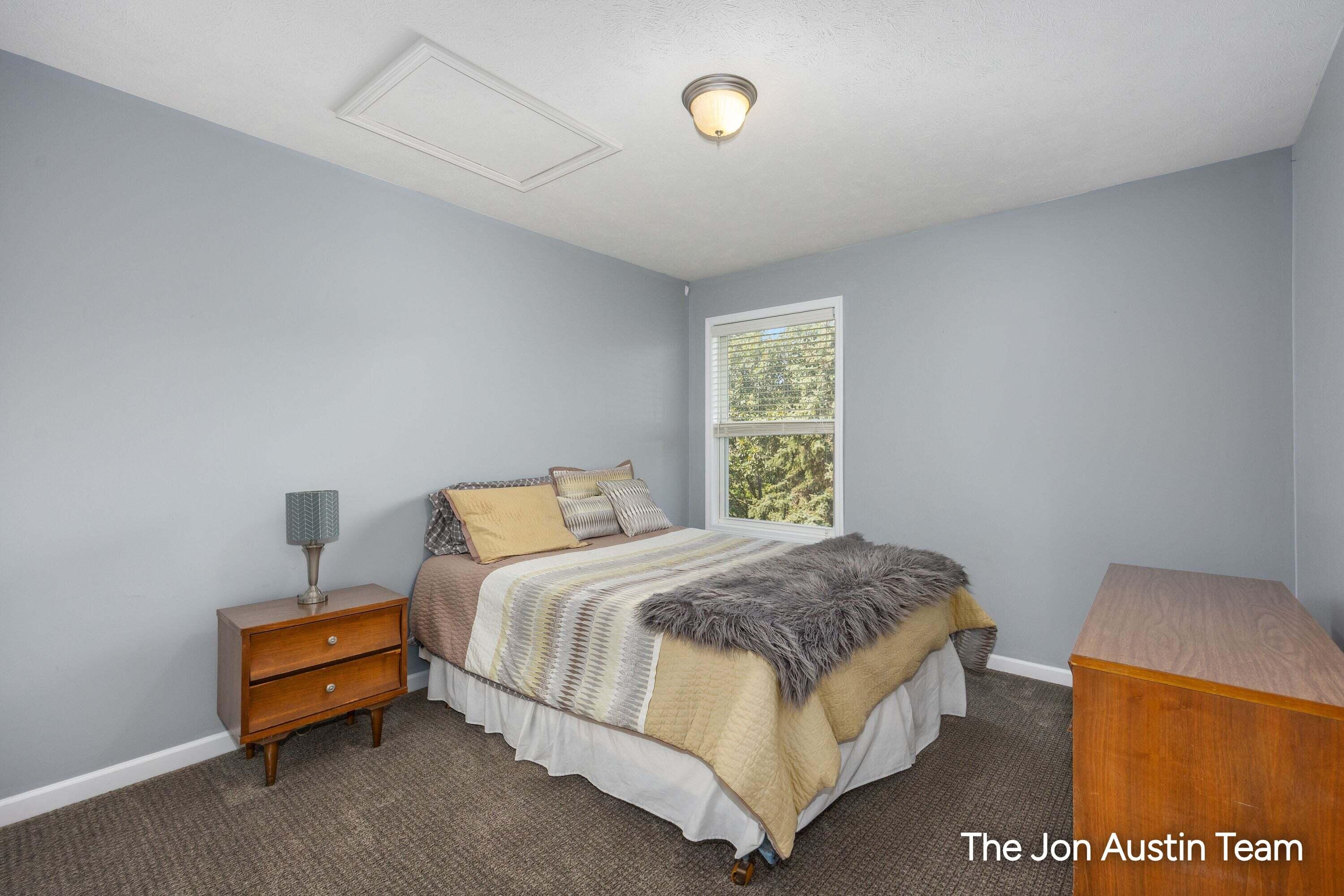 3461 Mason Ridge Drive NE Grand Rapids MI 49525