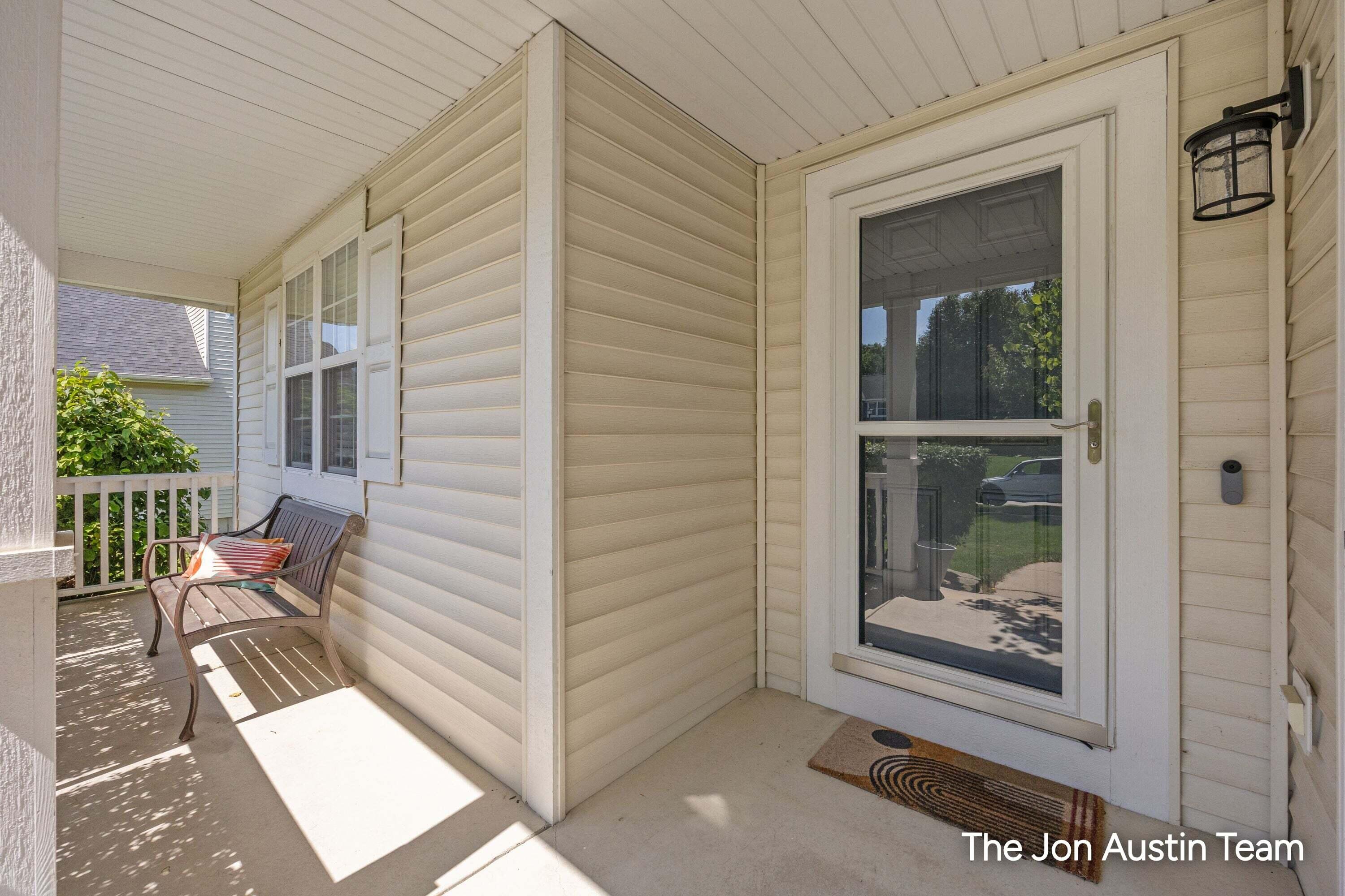 3461 Mason Ridge Drive NE Grand Rapids MI 49525