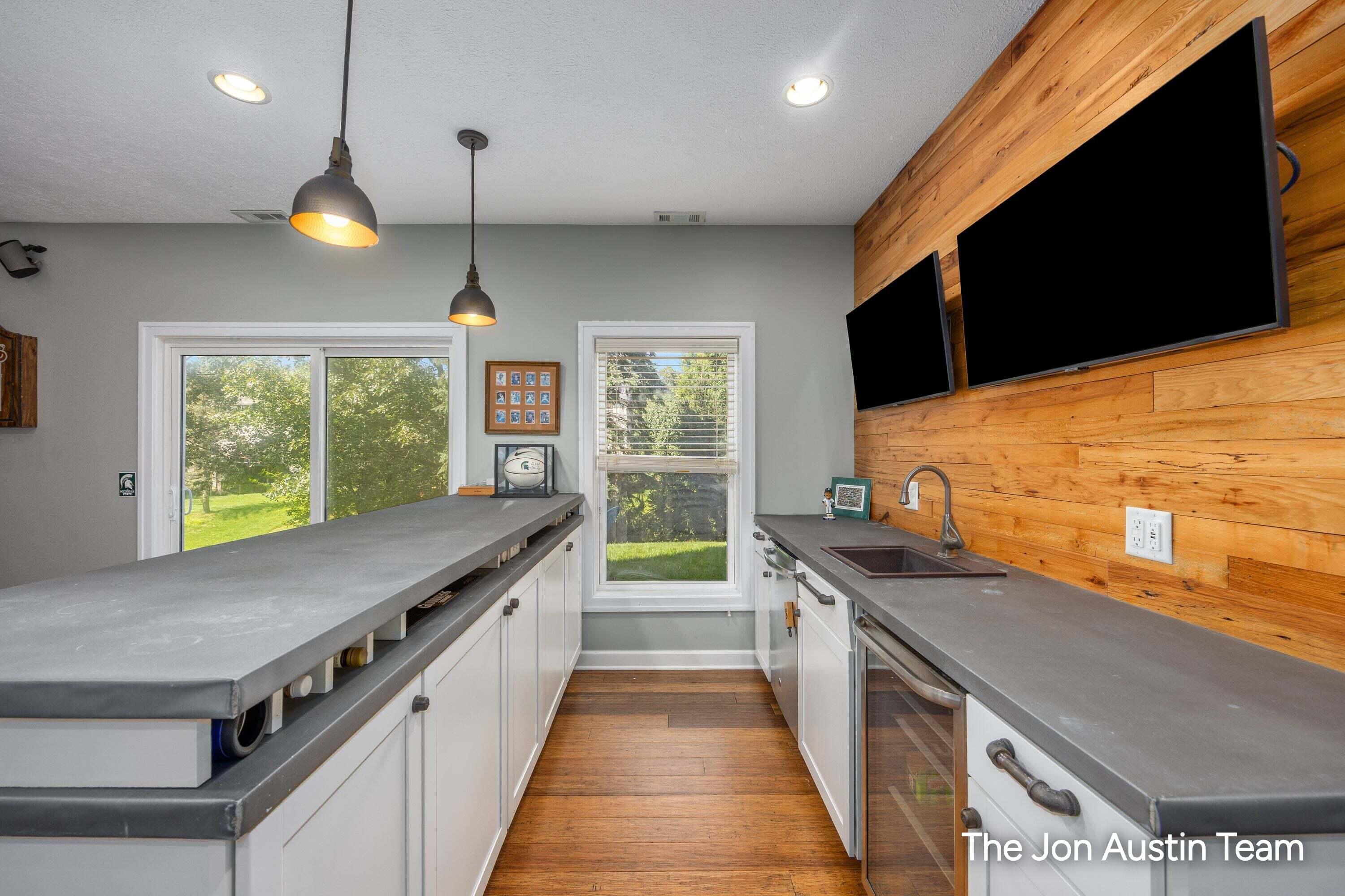 3461 Mason Ridge Drive NE Grand Rapids MI 49525