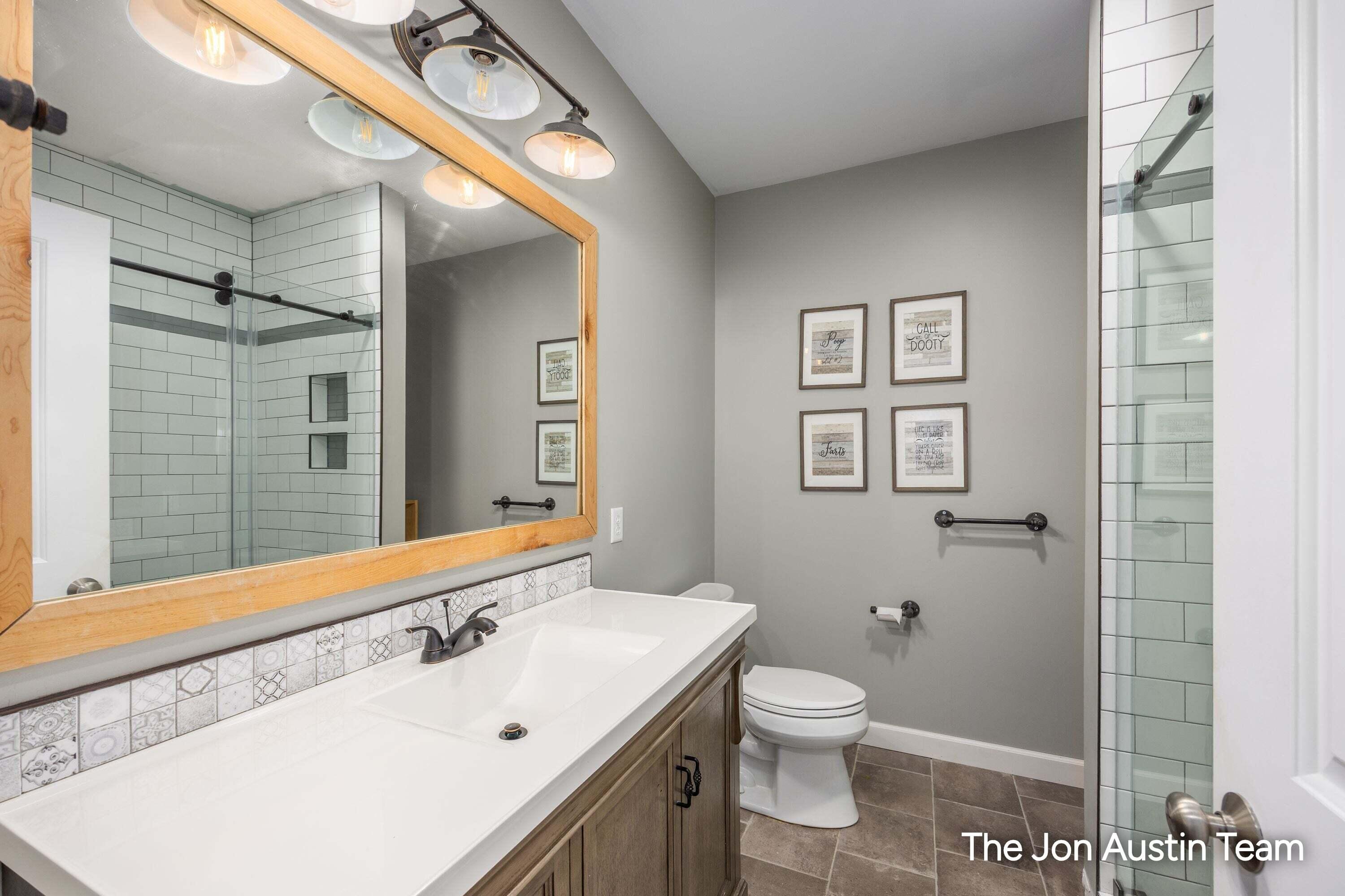 3461 Mason Ridge Drive NE Grand Rapids MI 49525