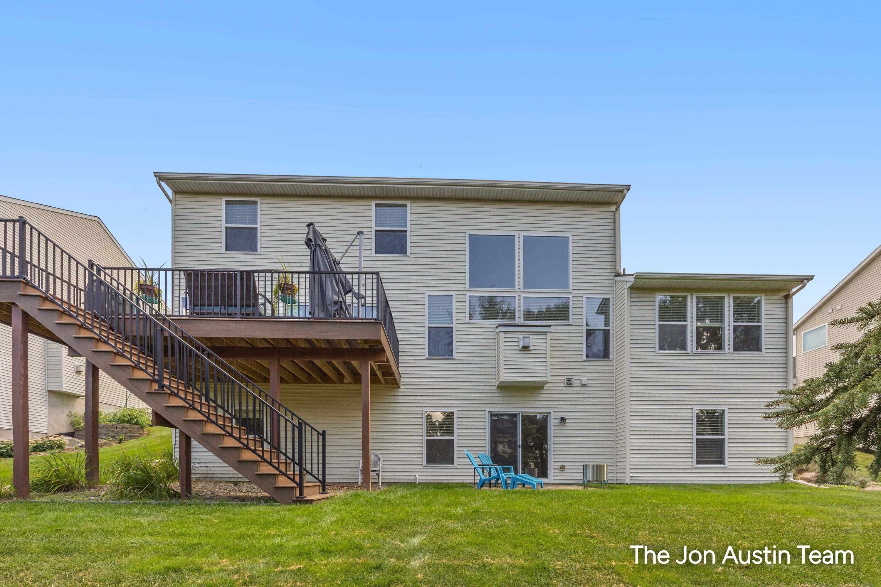 3461 Mason Ridge Drive NE Grand Rapids MI 49525