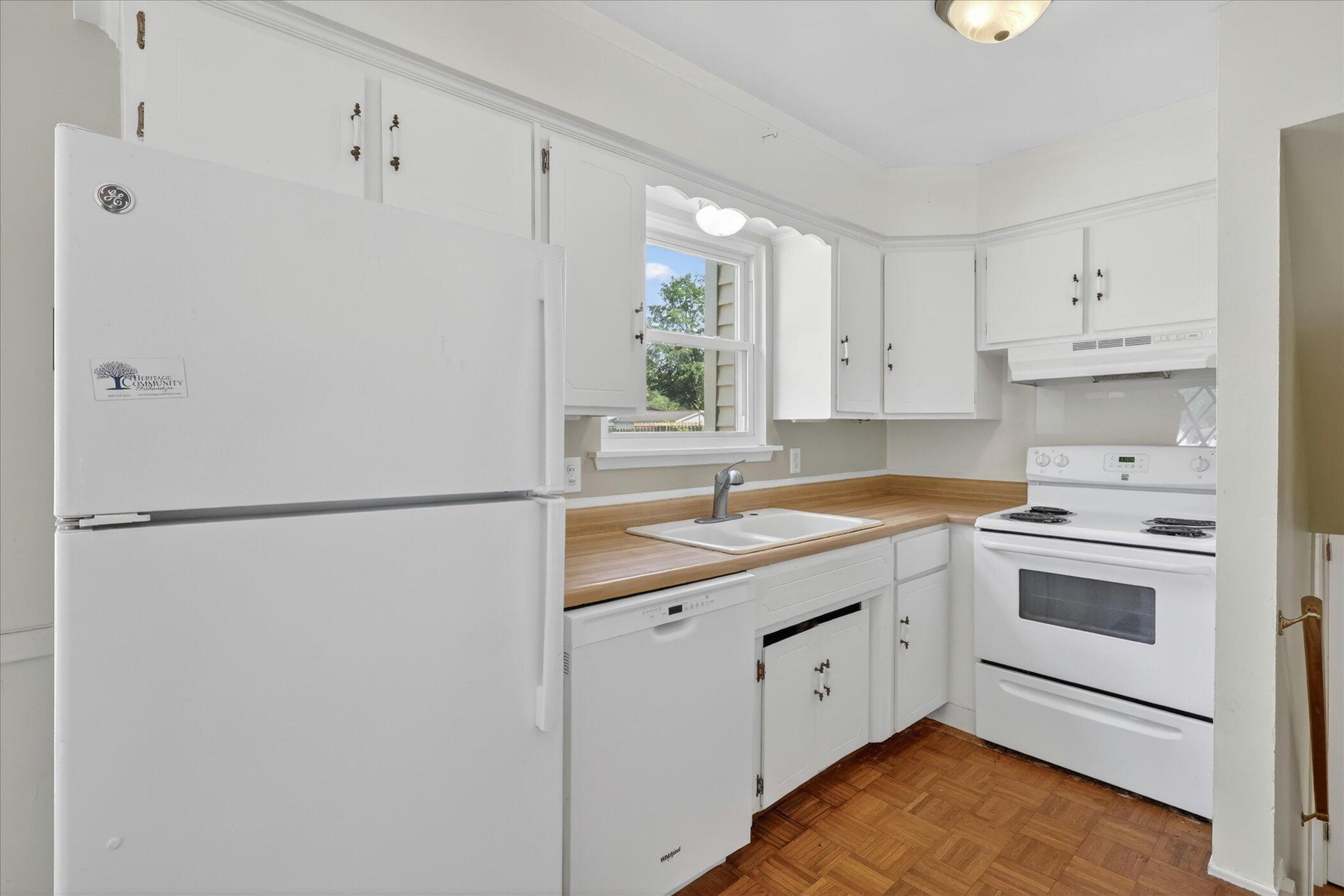 6305 Marlow Street Portage MI 49024