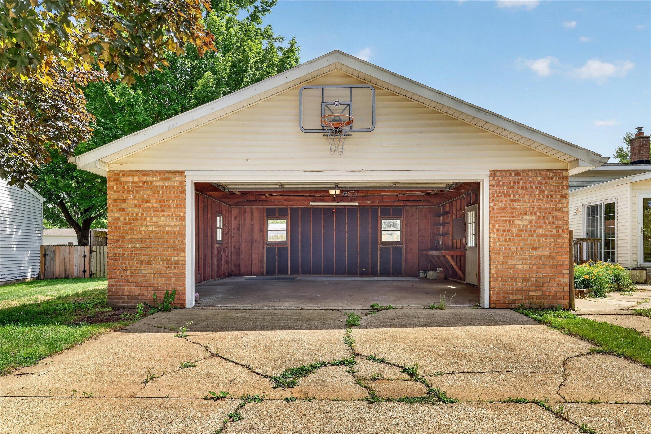 6305 Marlow Street Portage MI 49024