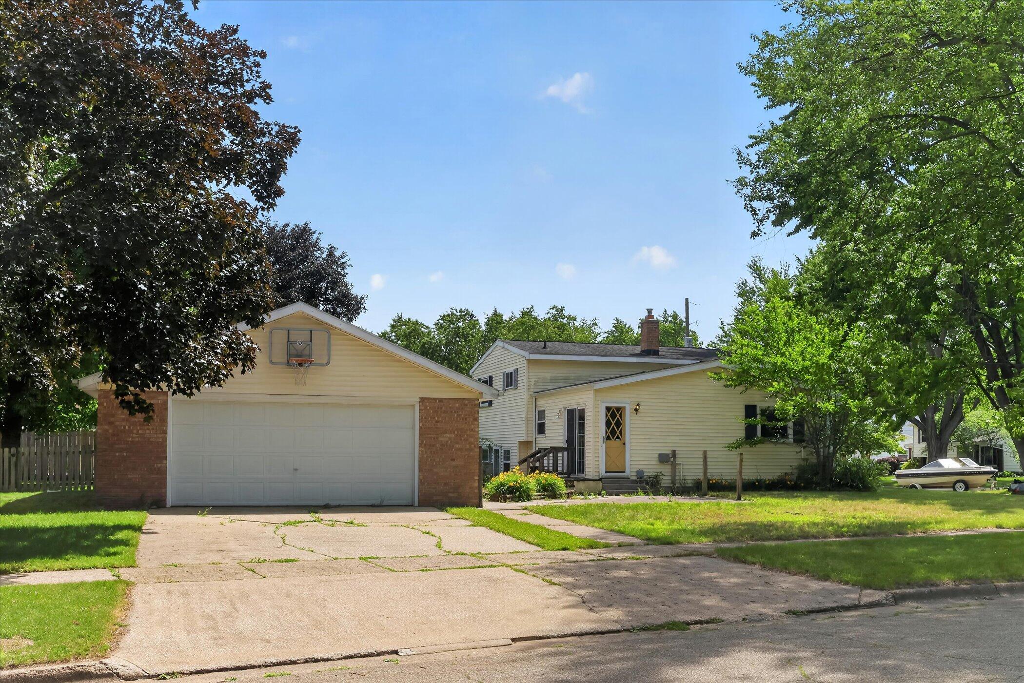 6305 Marlow Street Portage MI 49024