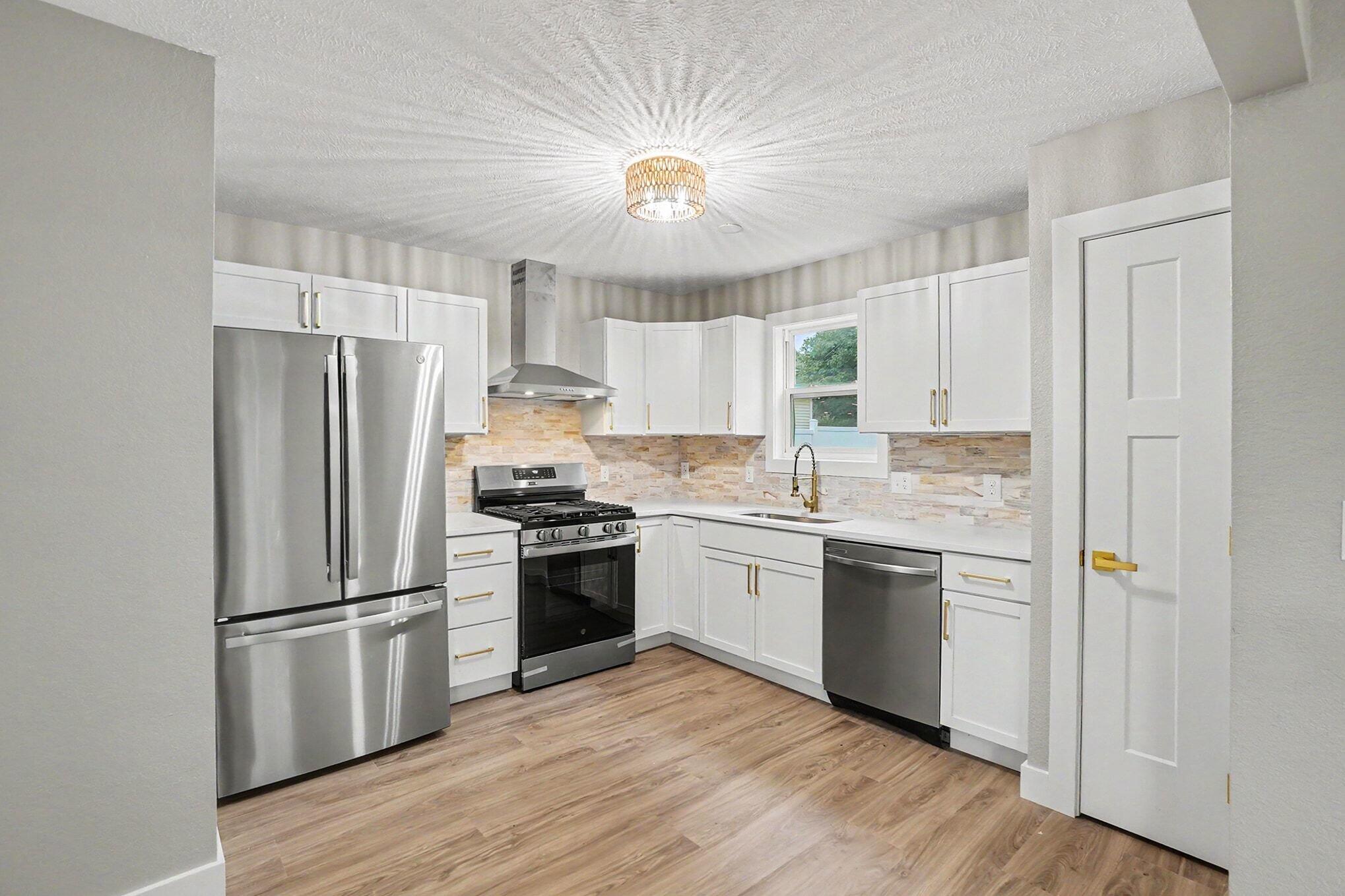2123 Lakeshore Drive Muskegon MI 49441