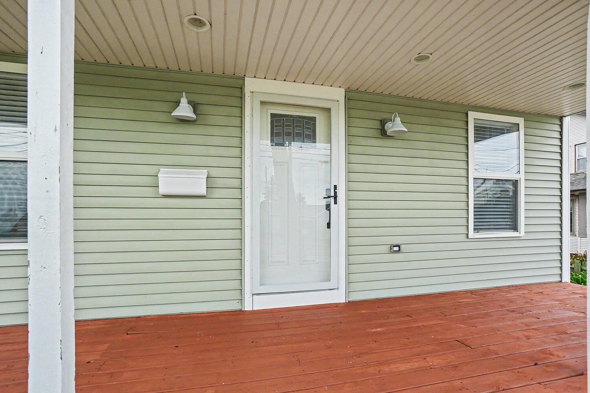 2123 Lakeshore Drive Muskegon MI 49441