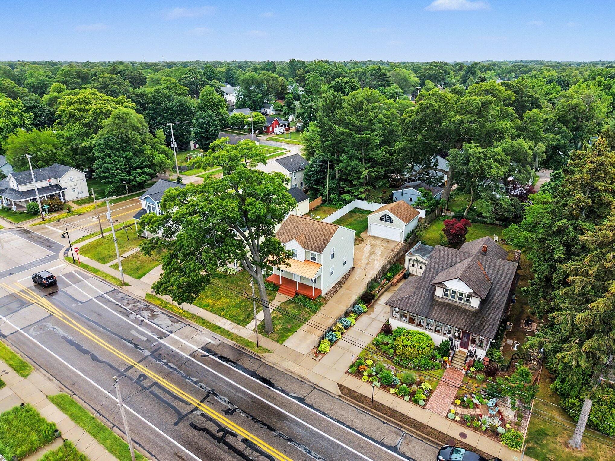 2123 Lakeshore Drive Muskegon MI 49441