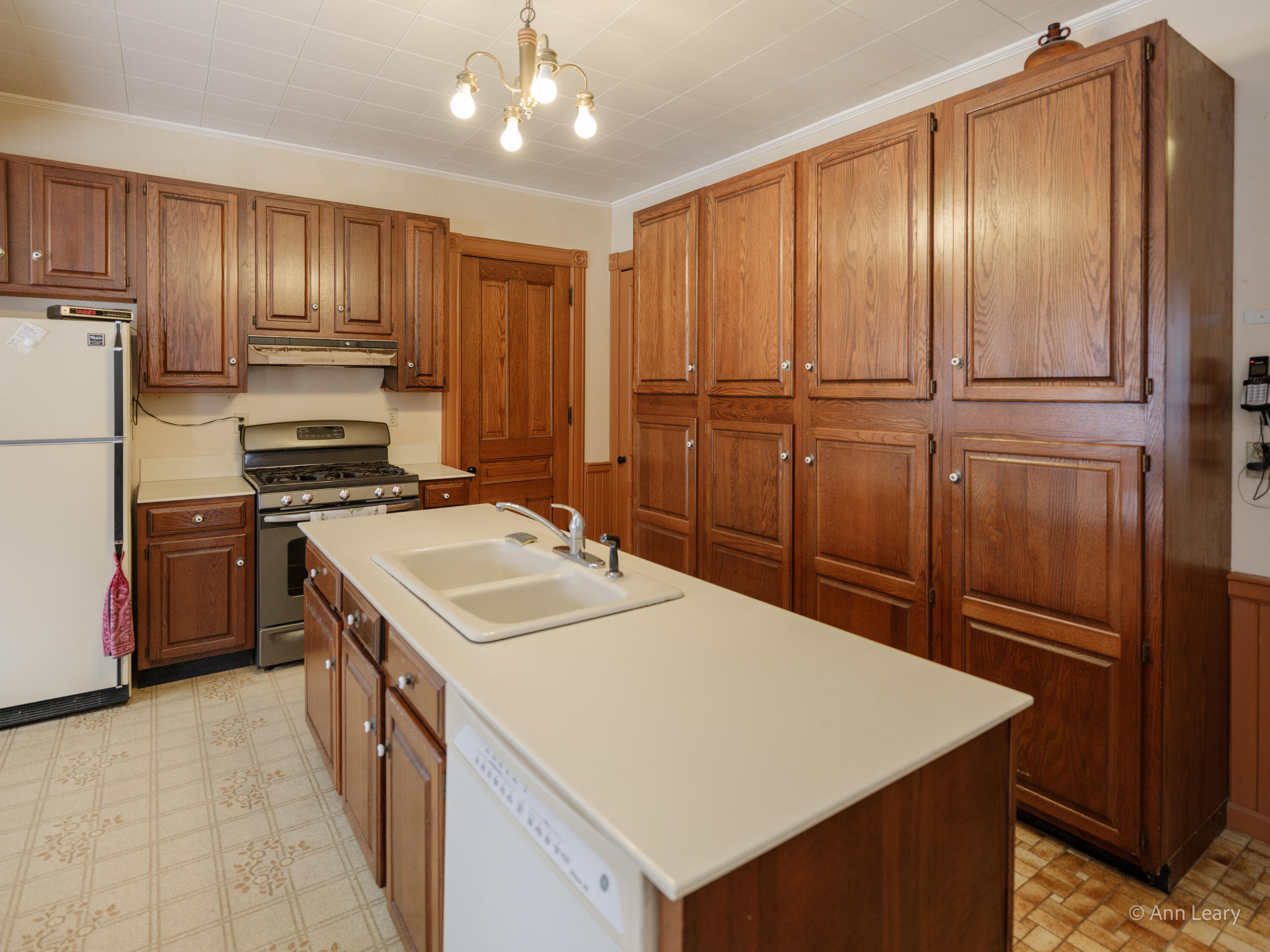 1921 N 9th Street Kalamazoo MI 49009