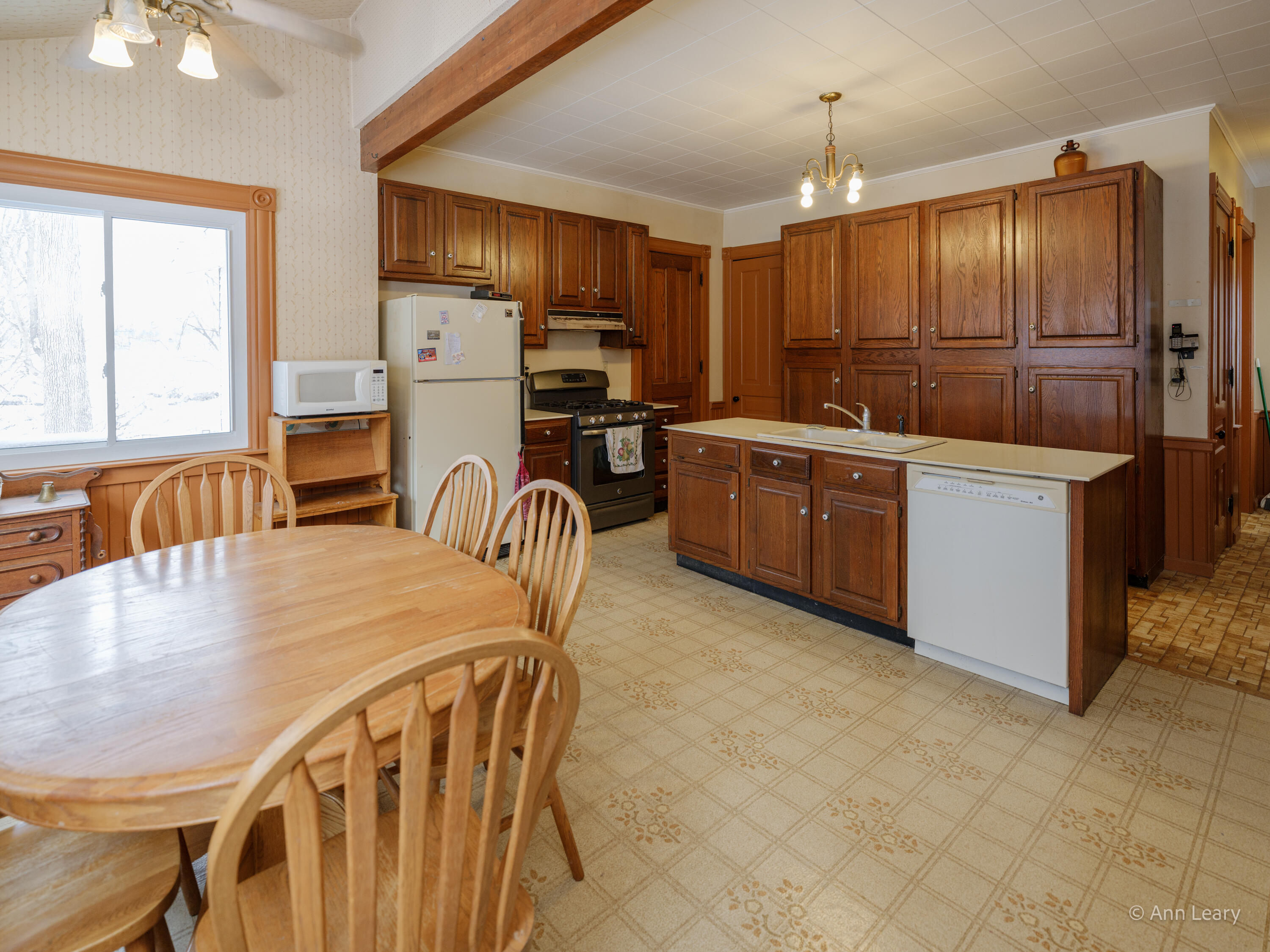 1921 N 9th Street Kalamazoo MI 49009