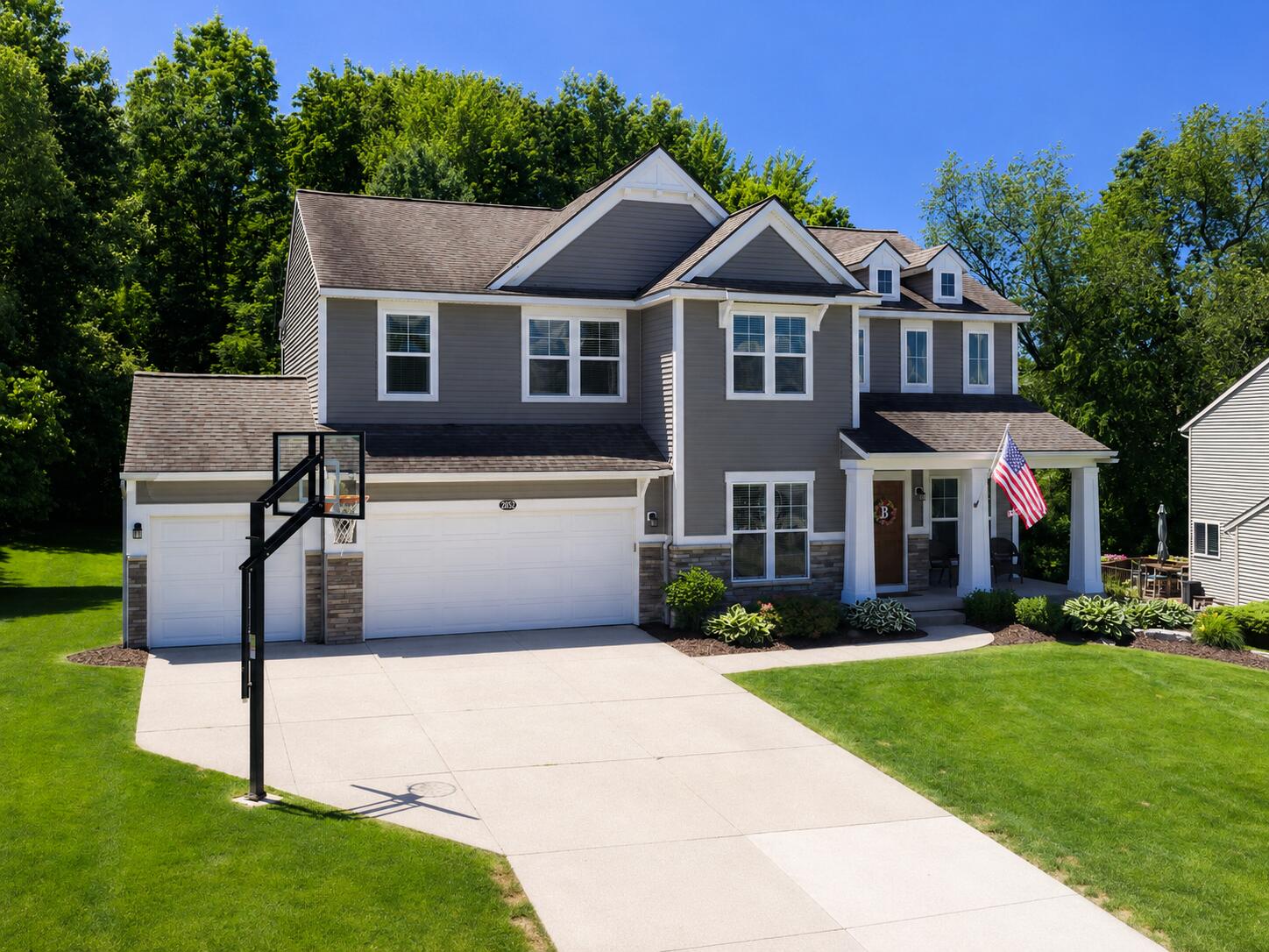 2852 N Saddle Ridge Court NE Rockford MI 49341