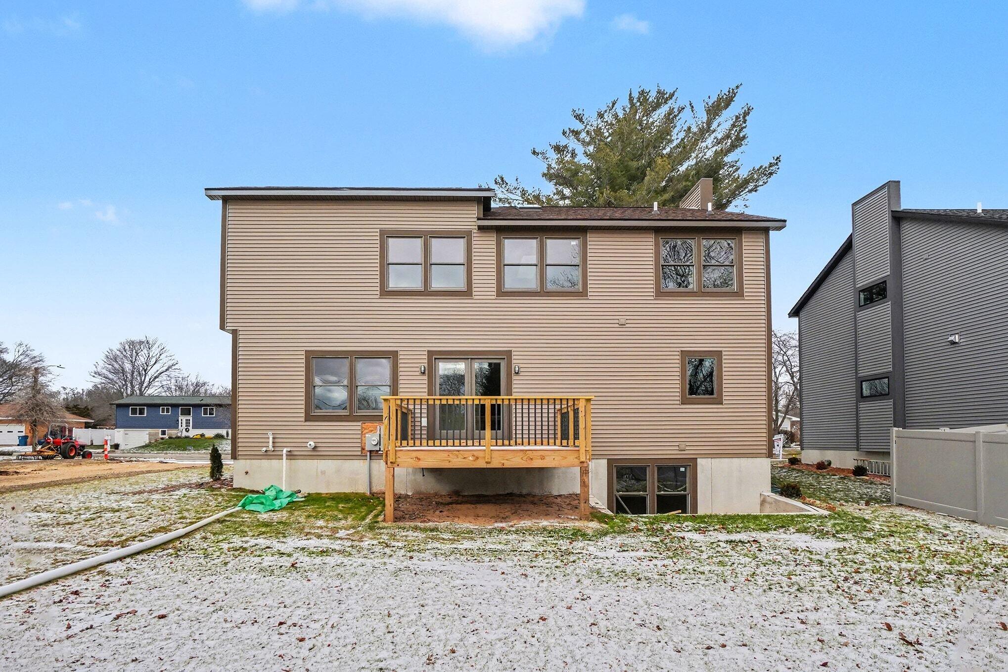 1032 Arlington Avenue Grand Haven MI 49417
