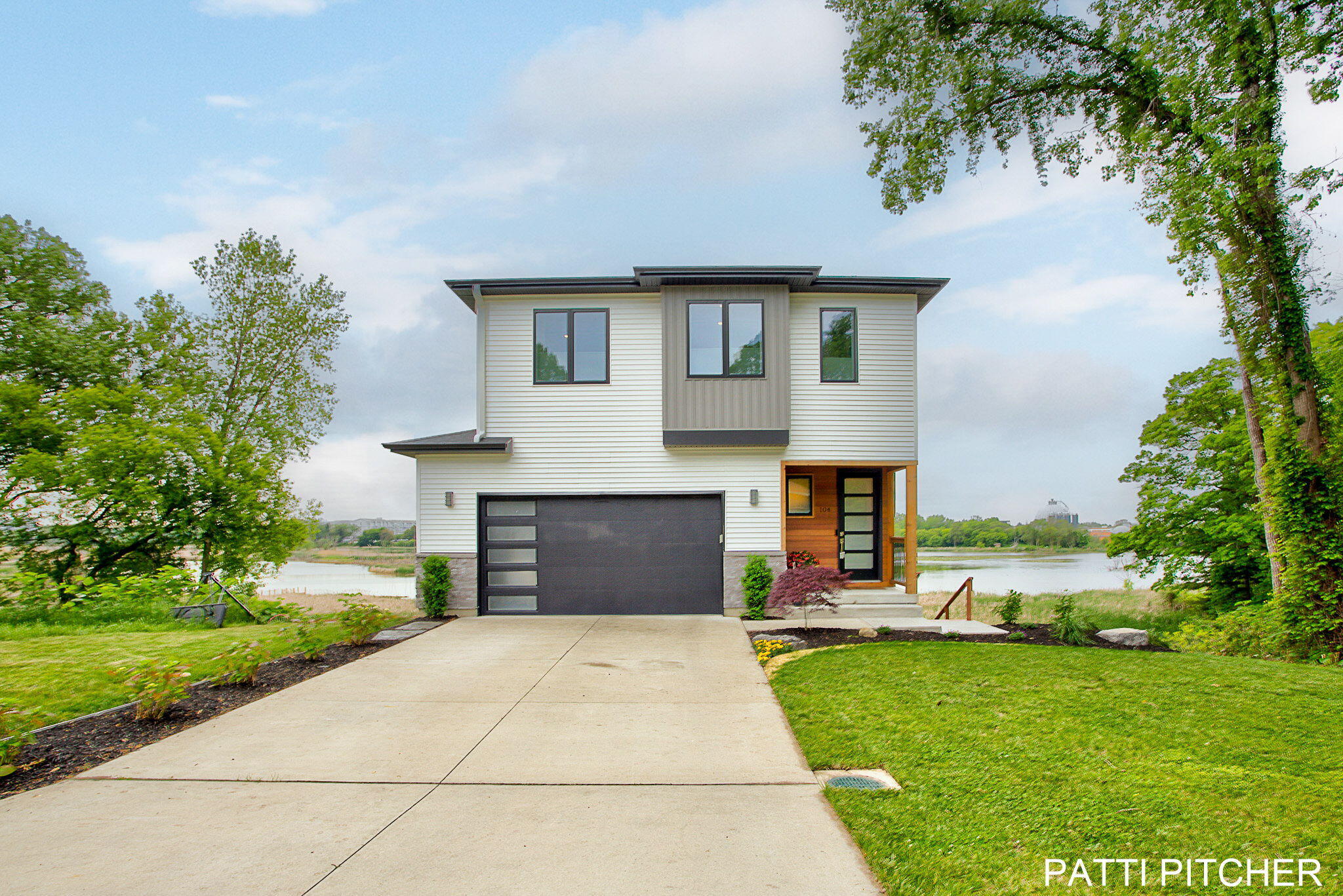 104 River Hills Drive Holland MI 49424