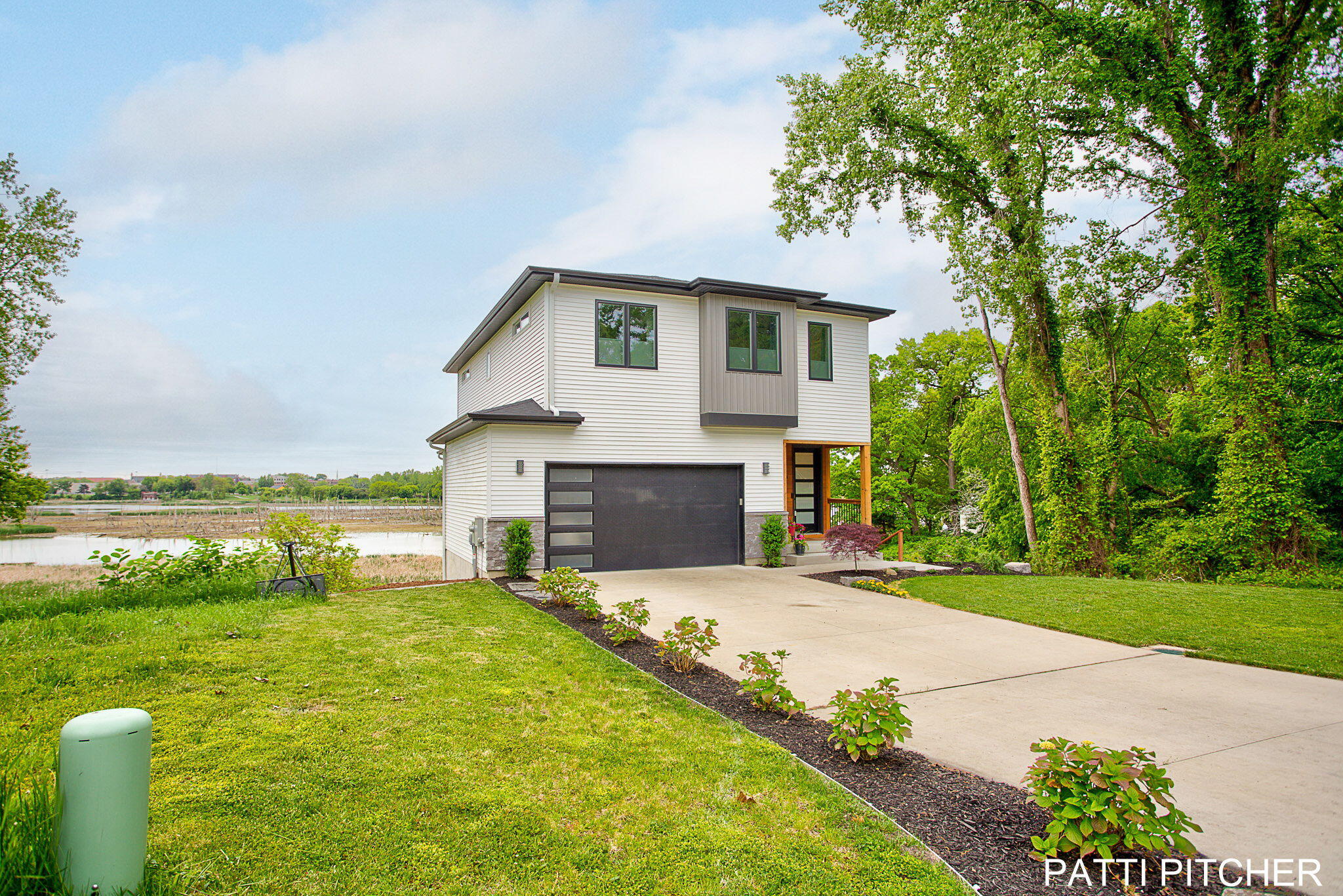 104 River Hills Drive Holland MI 49424