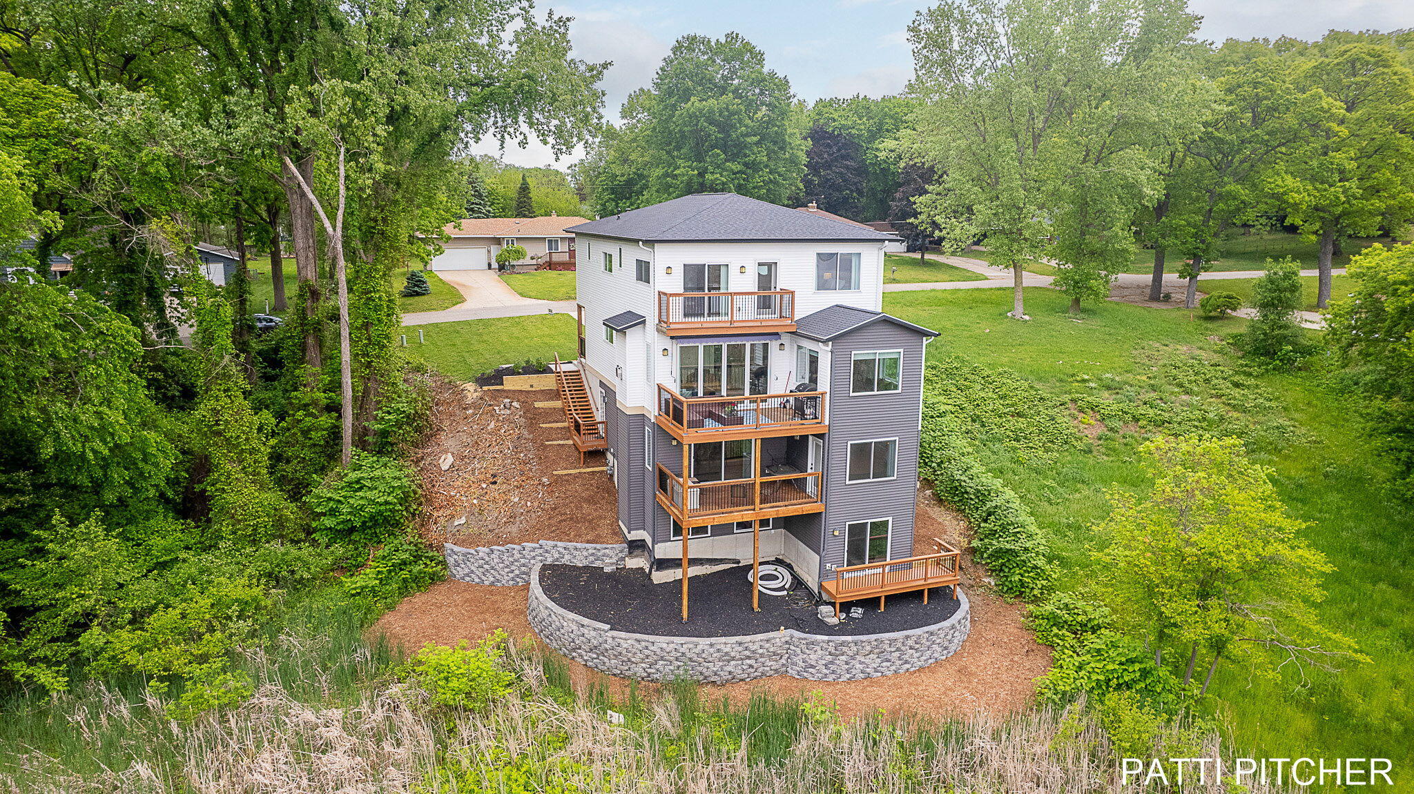104 River Hills Drive Holland MI 49424