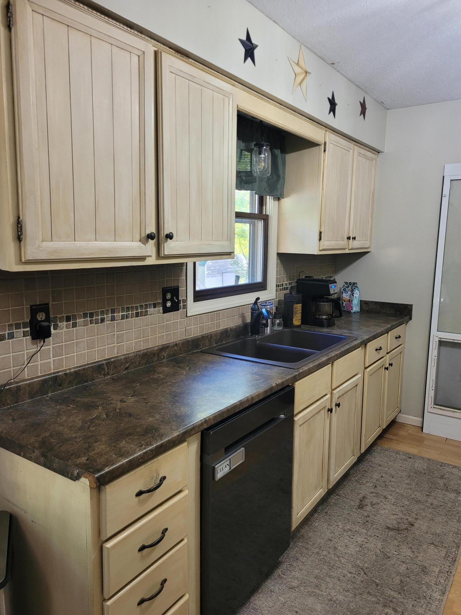4356 Armstrong Road Norton Shores MI 49441