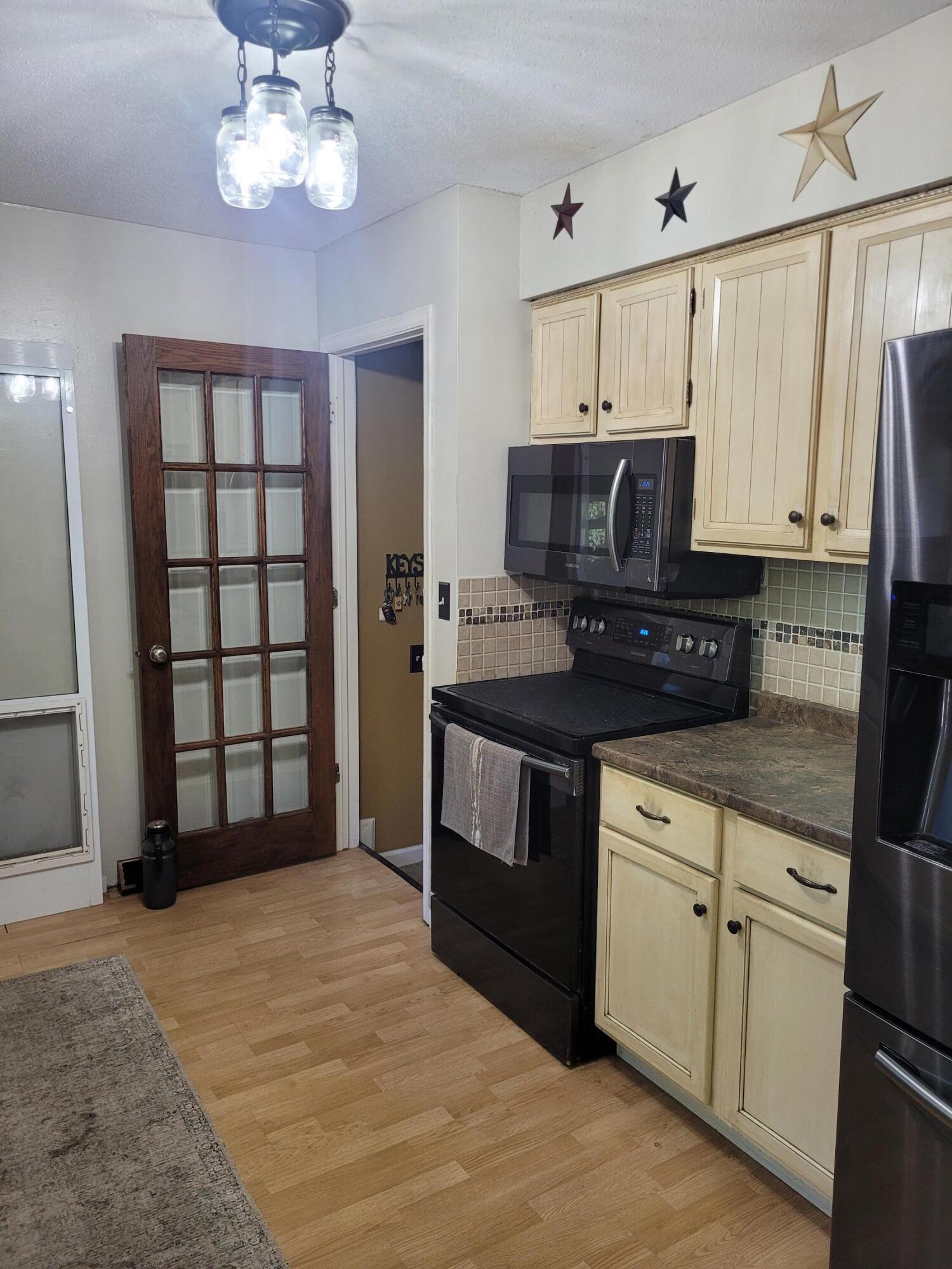 4356 Armstrong Road Norton Shores MI 49441