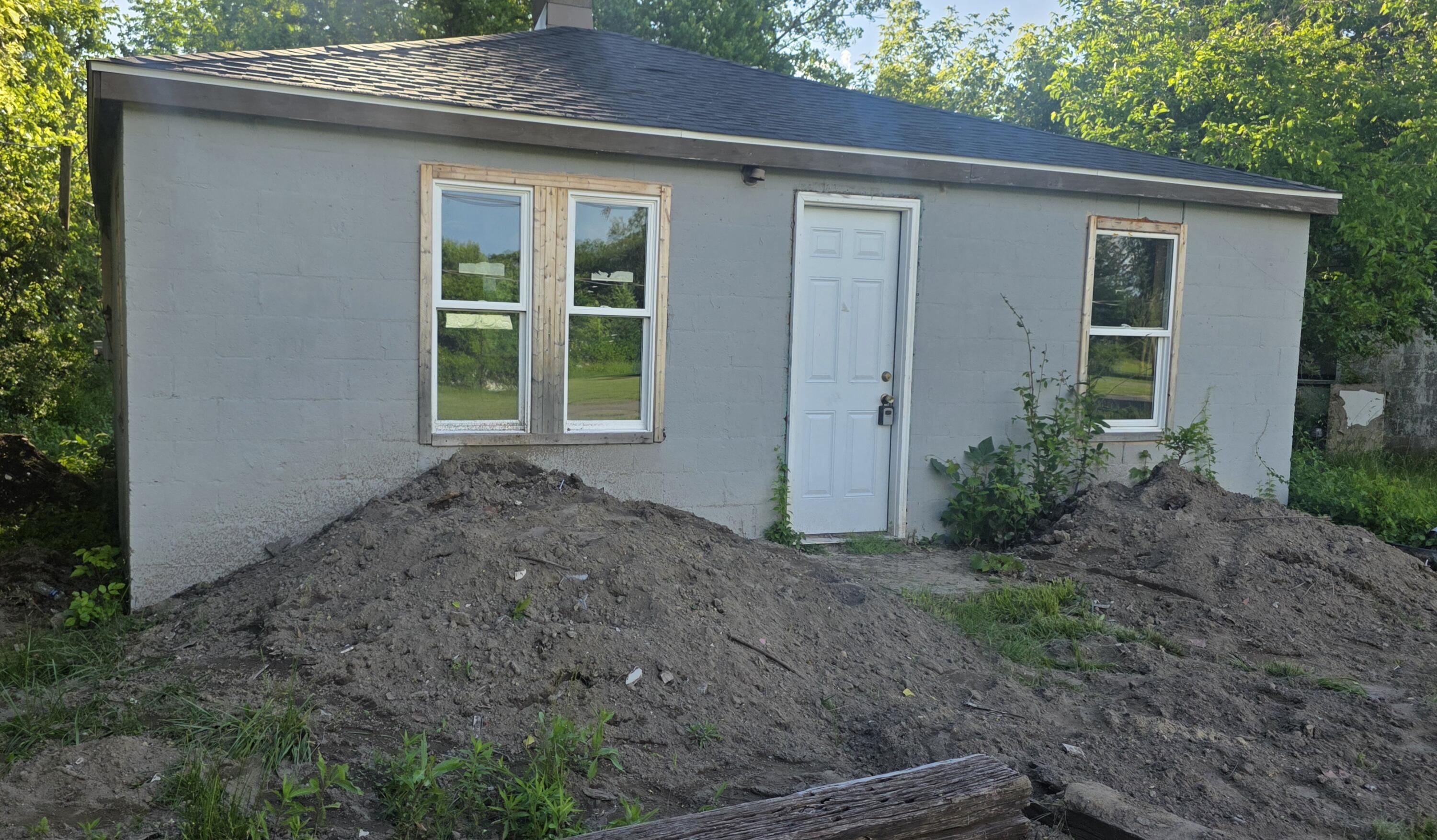 336 S Crystal Avenue Benton Harbor MI 49022