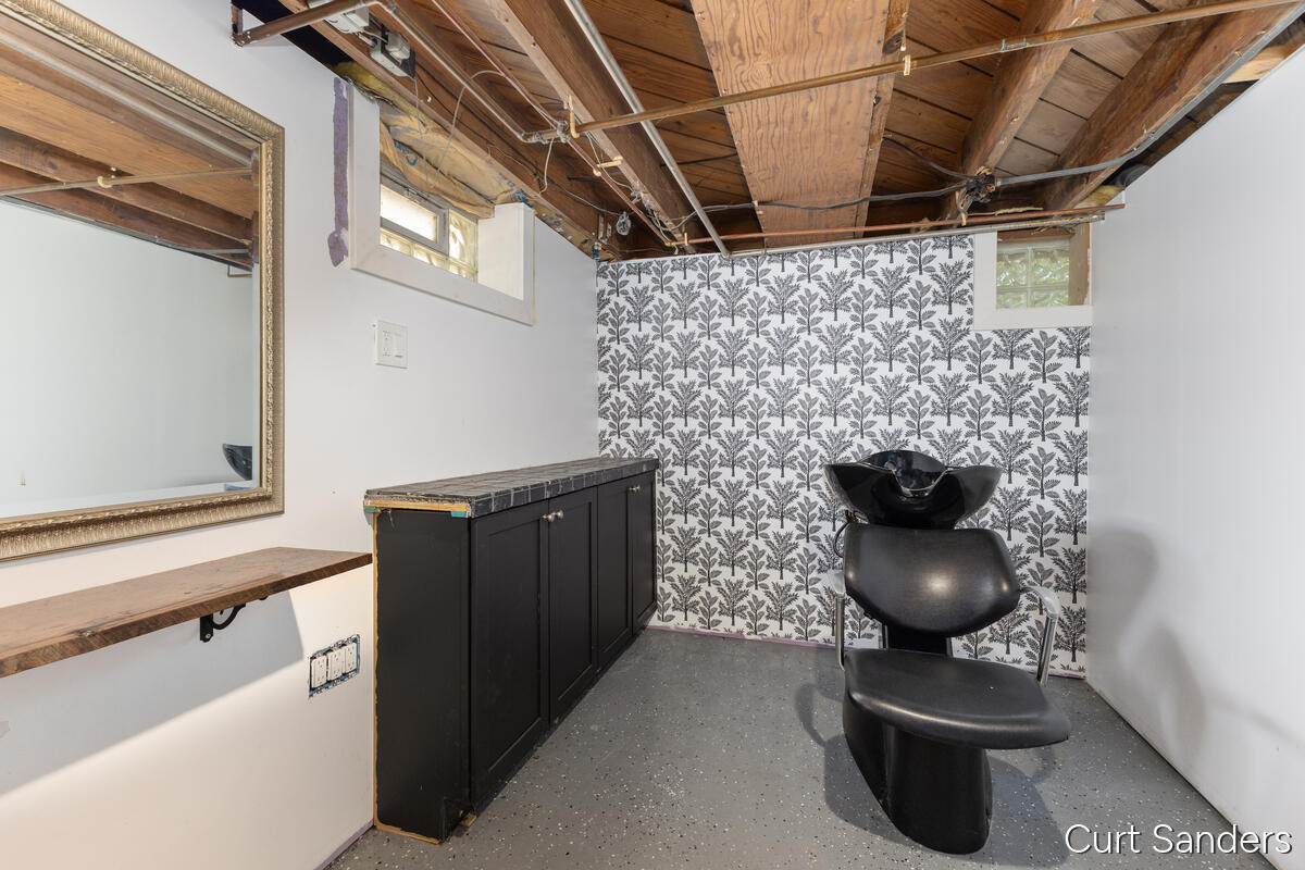 563 Ferris Street NW Grand Rapids MI 49544