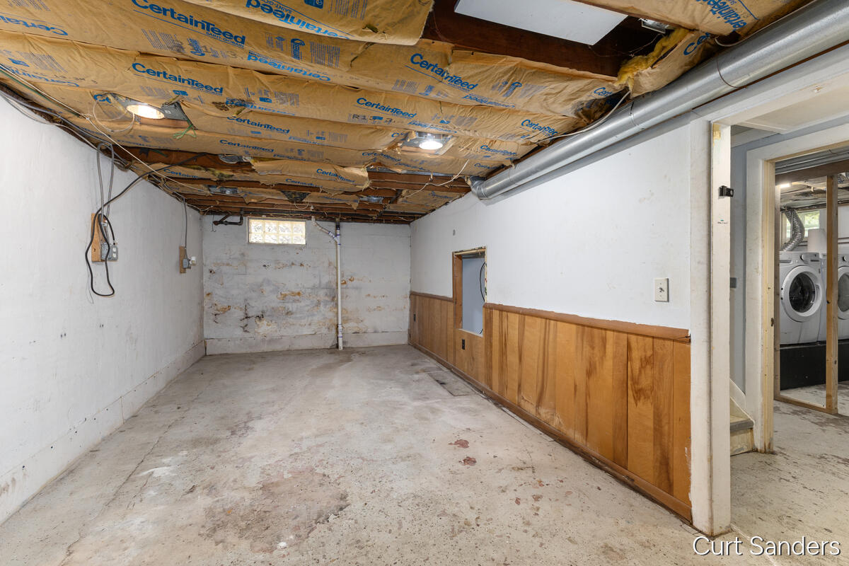 563 Ferris Street NW Grand Rapids MI 49544