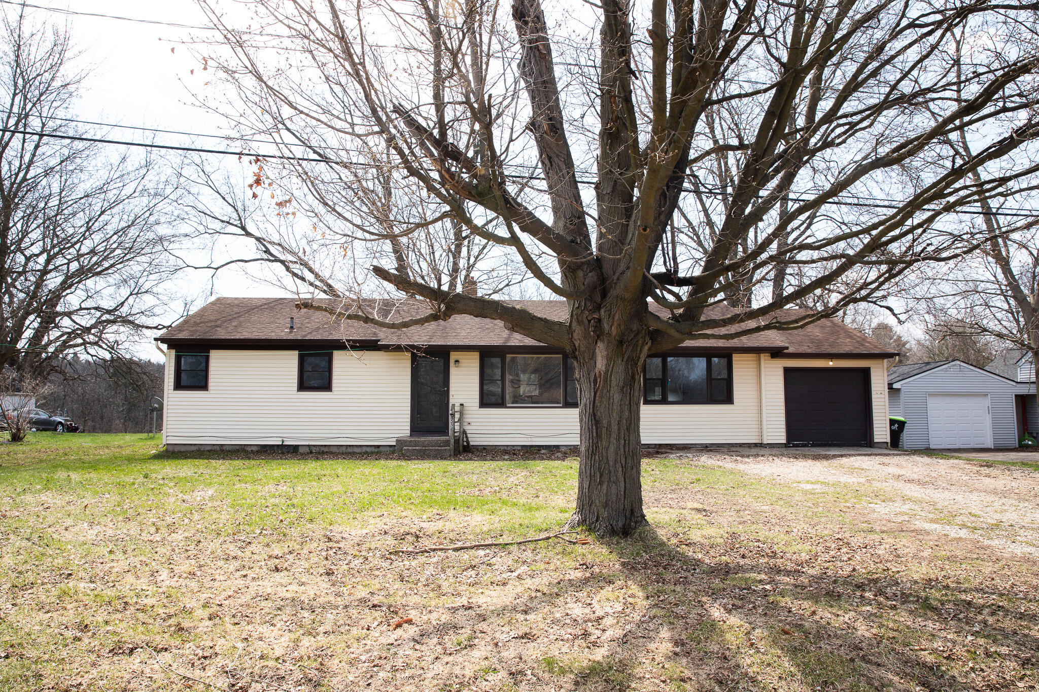 4556 Riverbend Drive SW Grand Rapids MI 49534