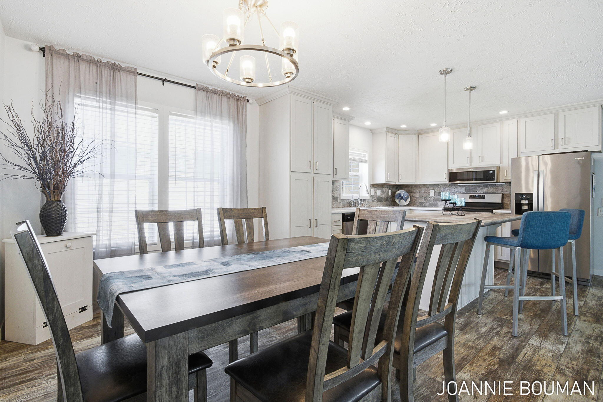 5230 E Sunfield Lane Holland MI 49423