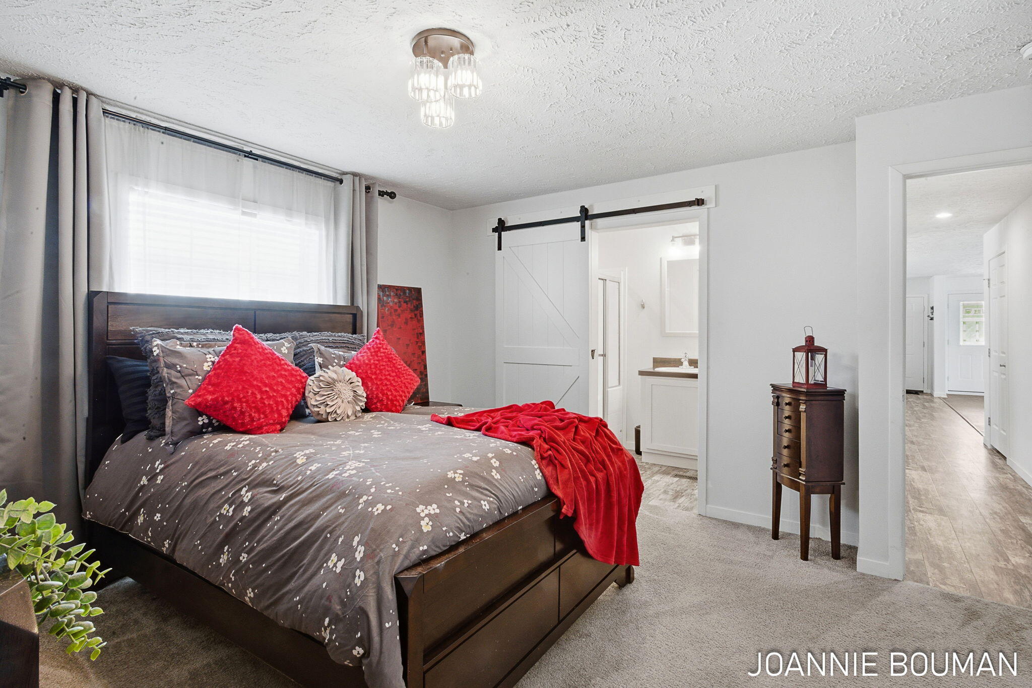 5230 E Sunfield Lane Holland MI 49423