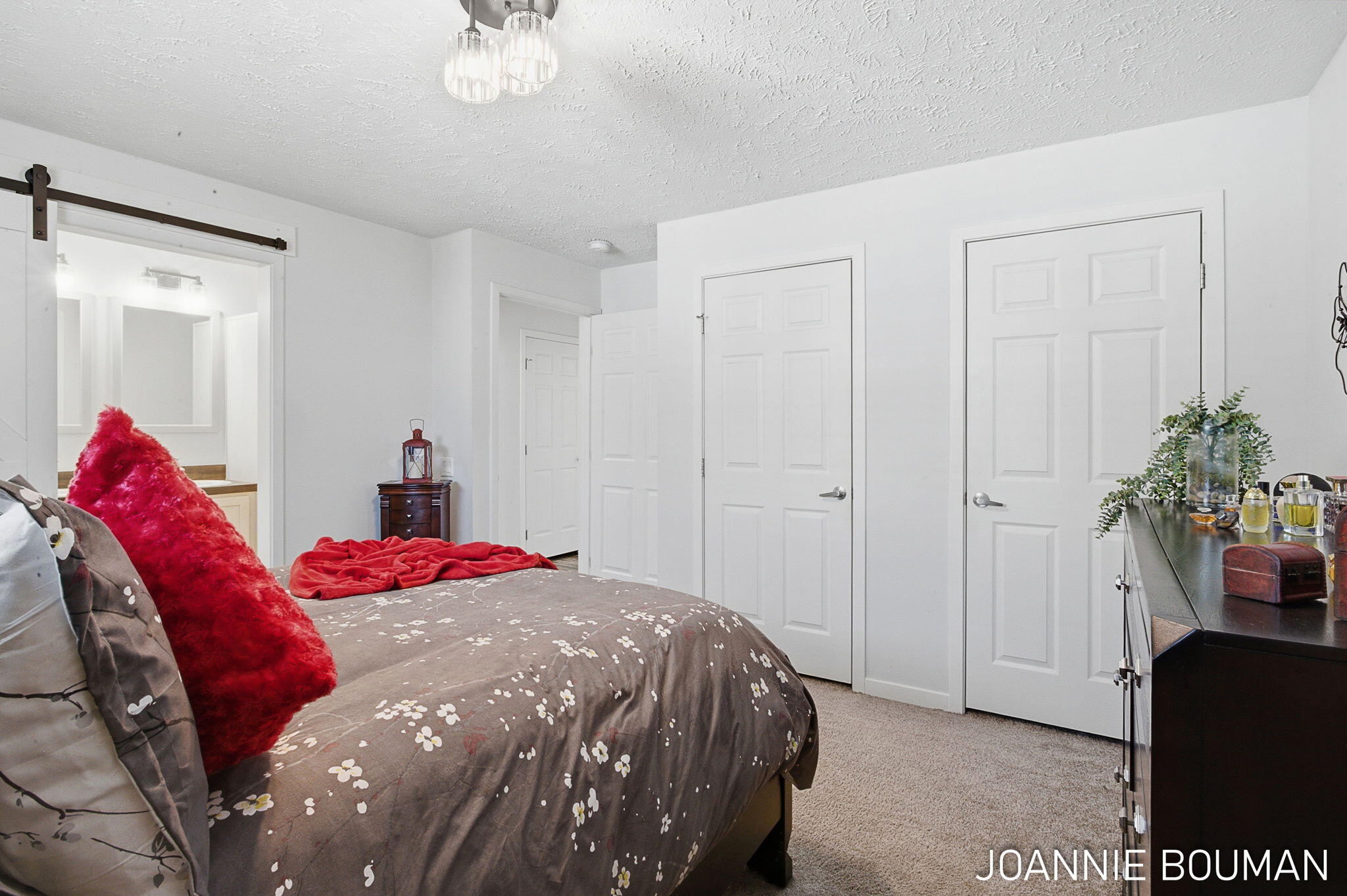5230 E Sunfield Lane Holland MI 49423