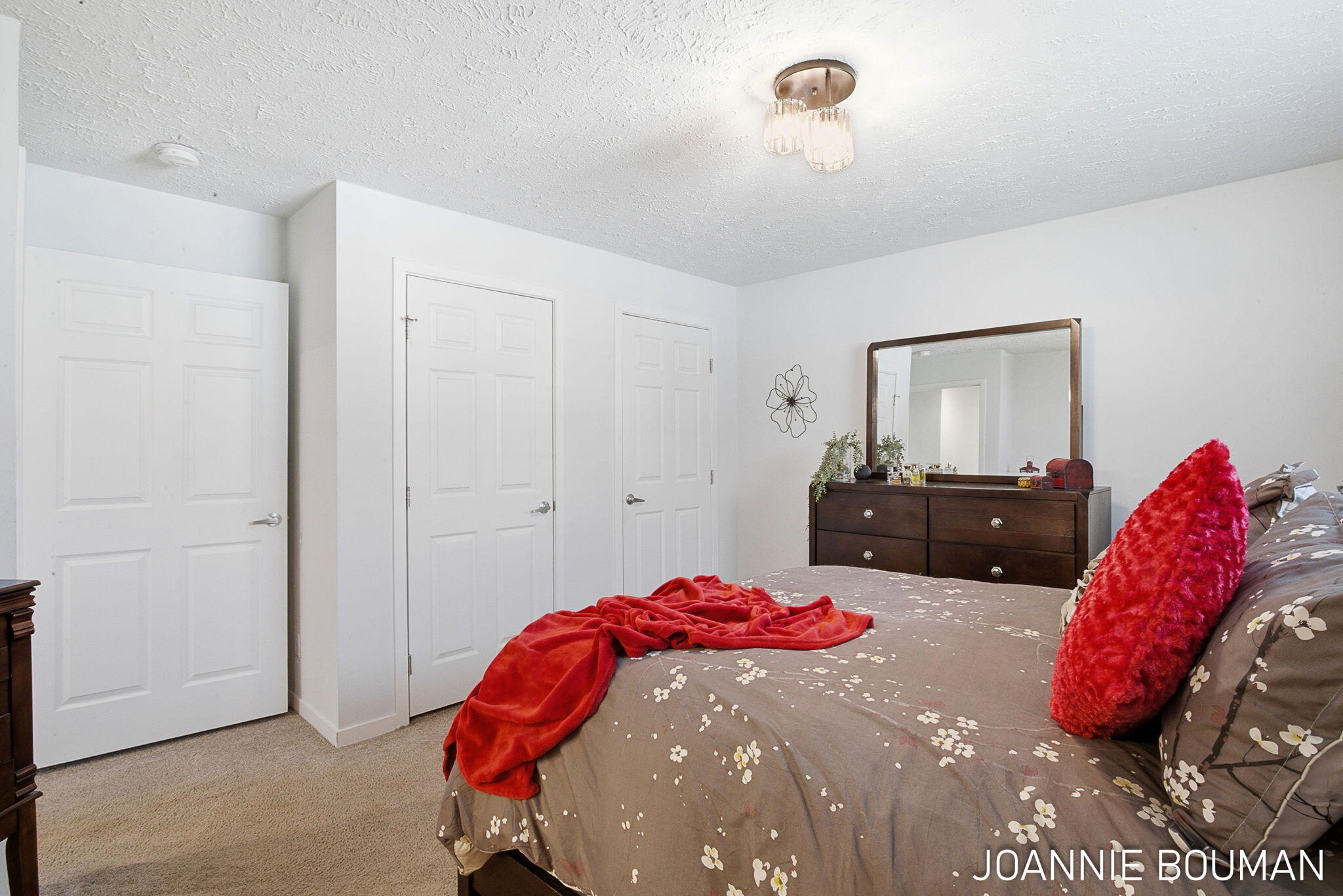 5230 E Sunfield Lane Holland MI 49423