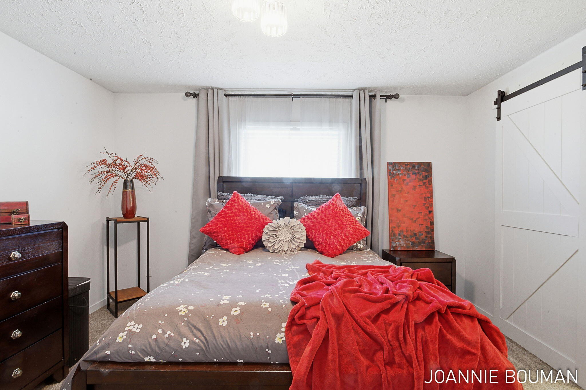 5230 E Sunfield Lane Holland MI 49423