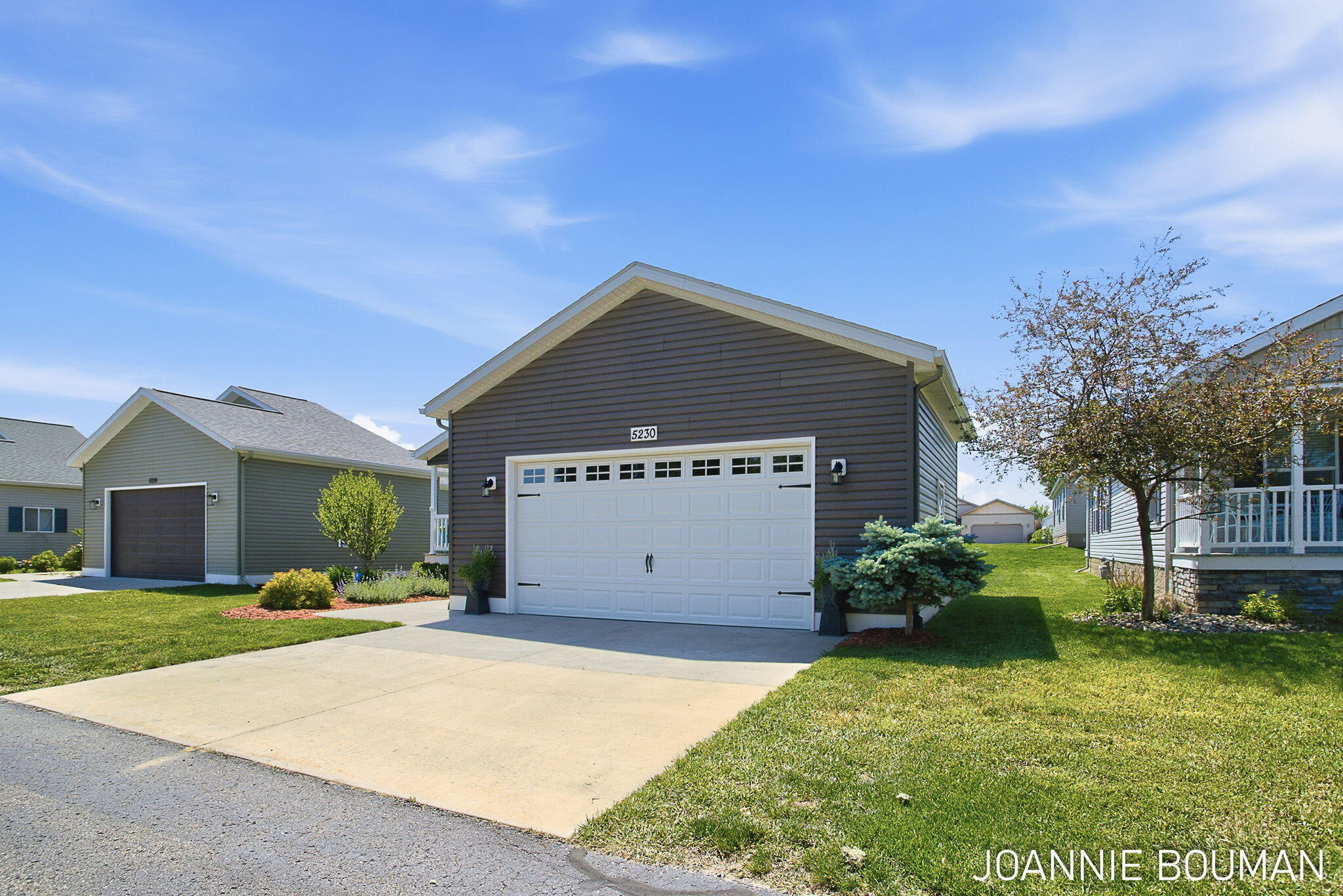 5230 E Sunfield Lane Holland MI 49423