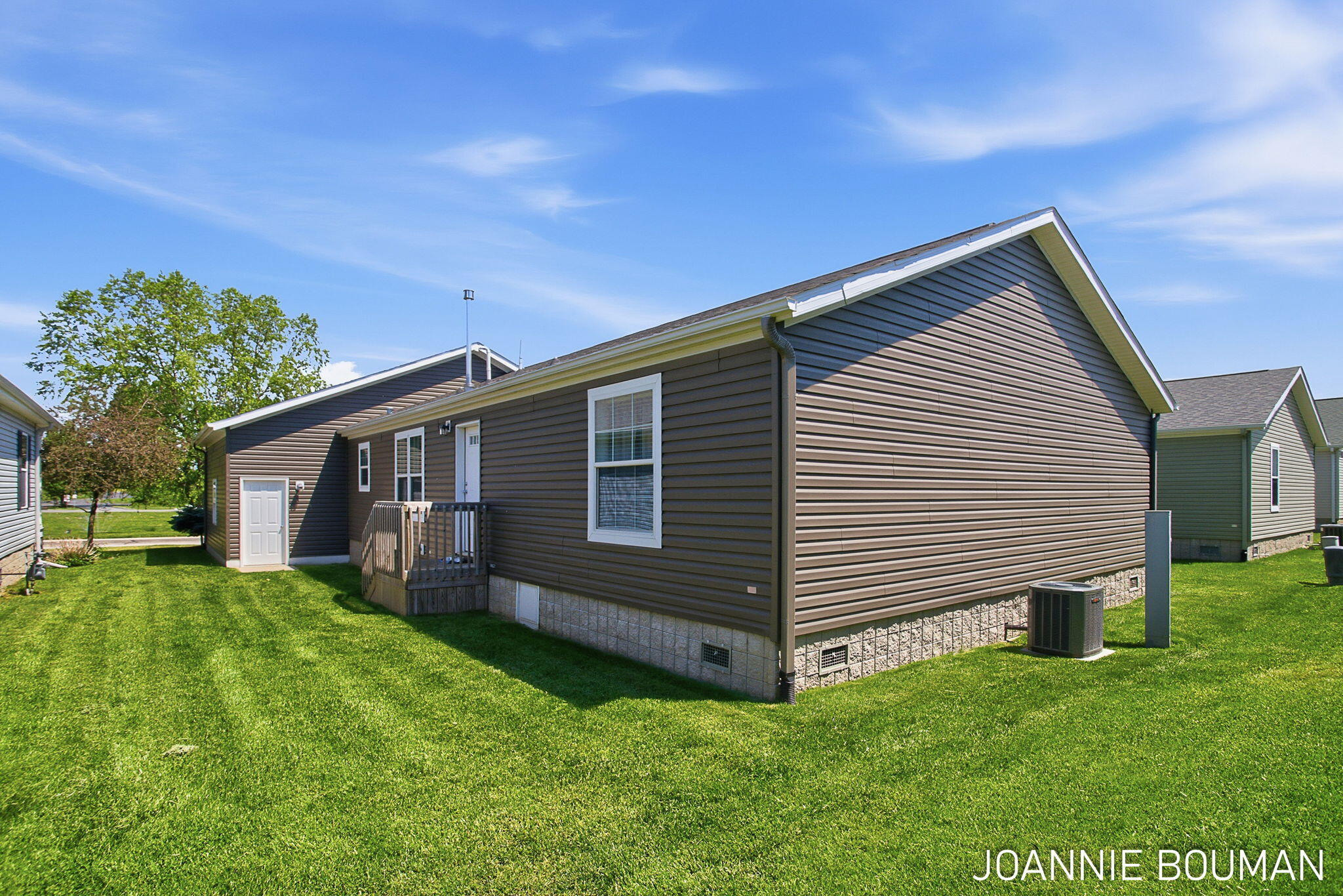 5230 E Sunfield Lane Holland MI 49423