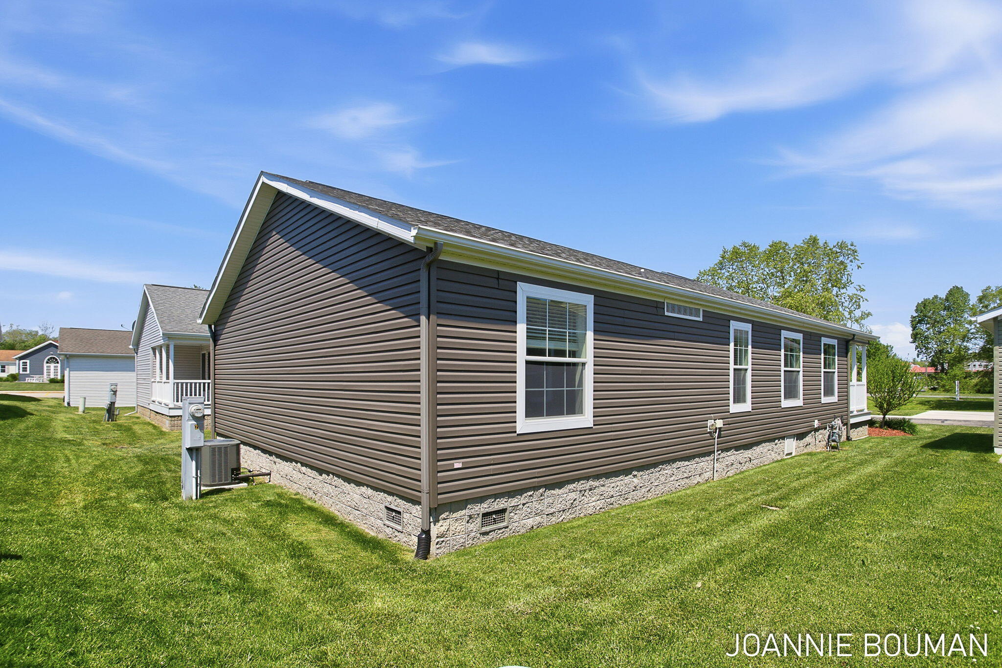 5230 E Sunfield Lane Holland MI 49423