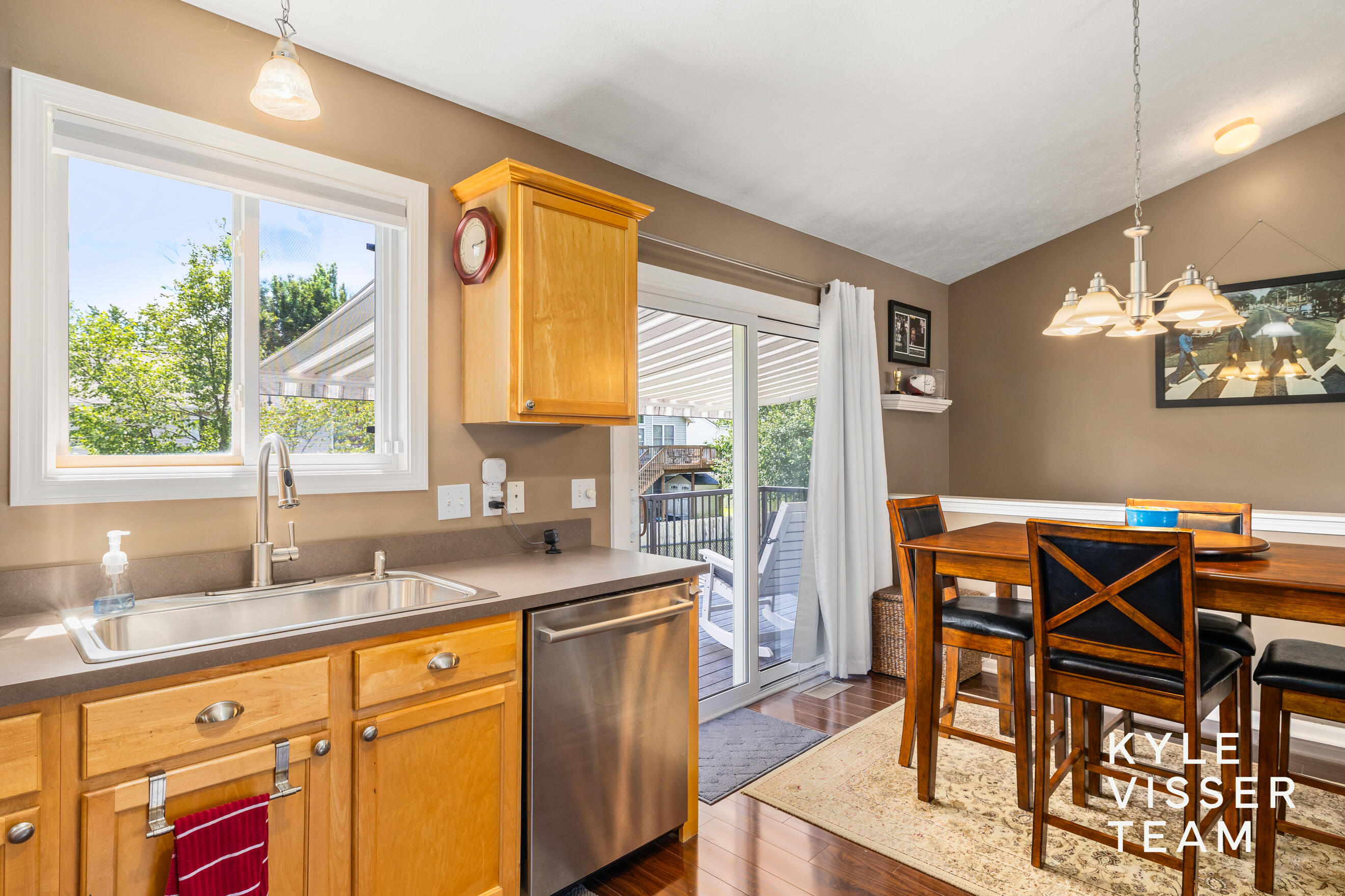 2916 Woodglen Street NW Grand Rapids MI 49504