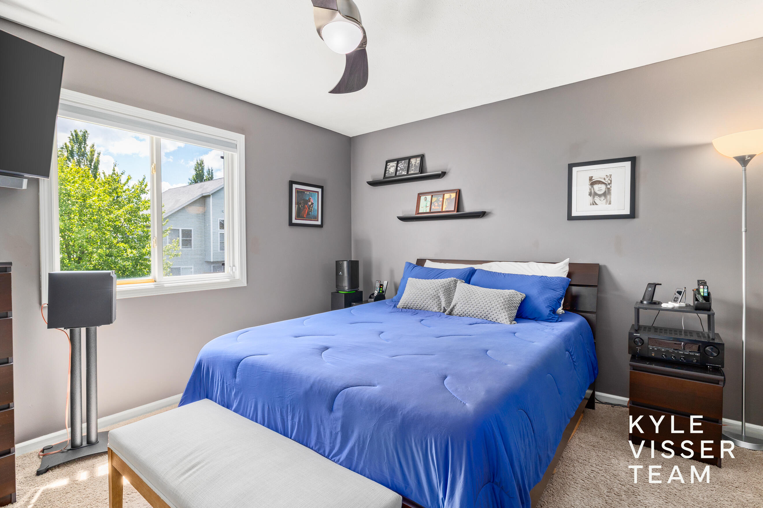 2916 Woodglen Street NW Grand Rapids MI 49504