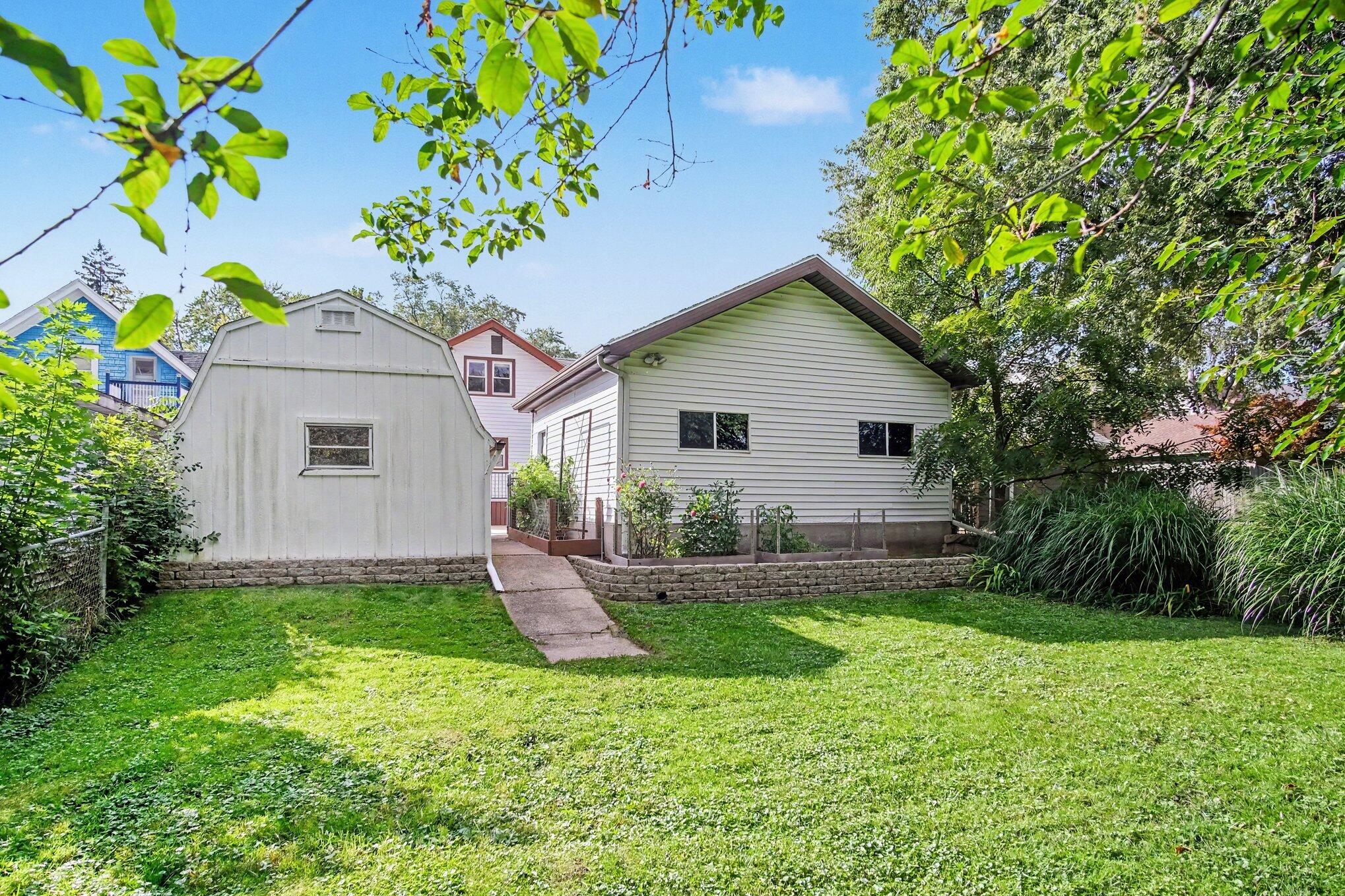 48 Mayfield Avenue NE Grand Rapids MI 49503