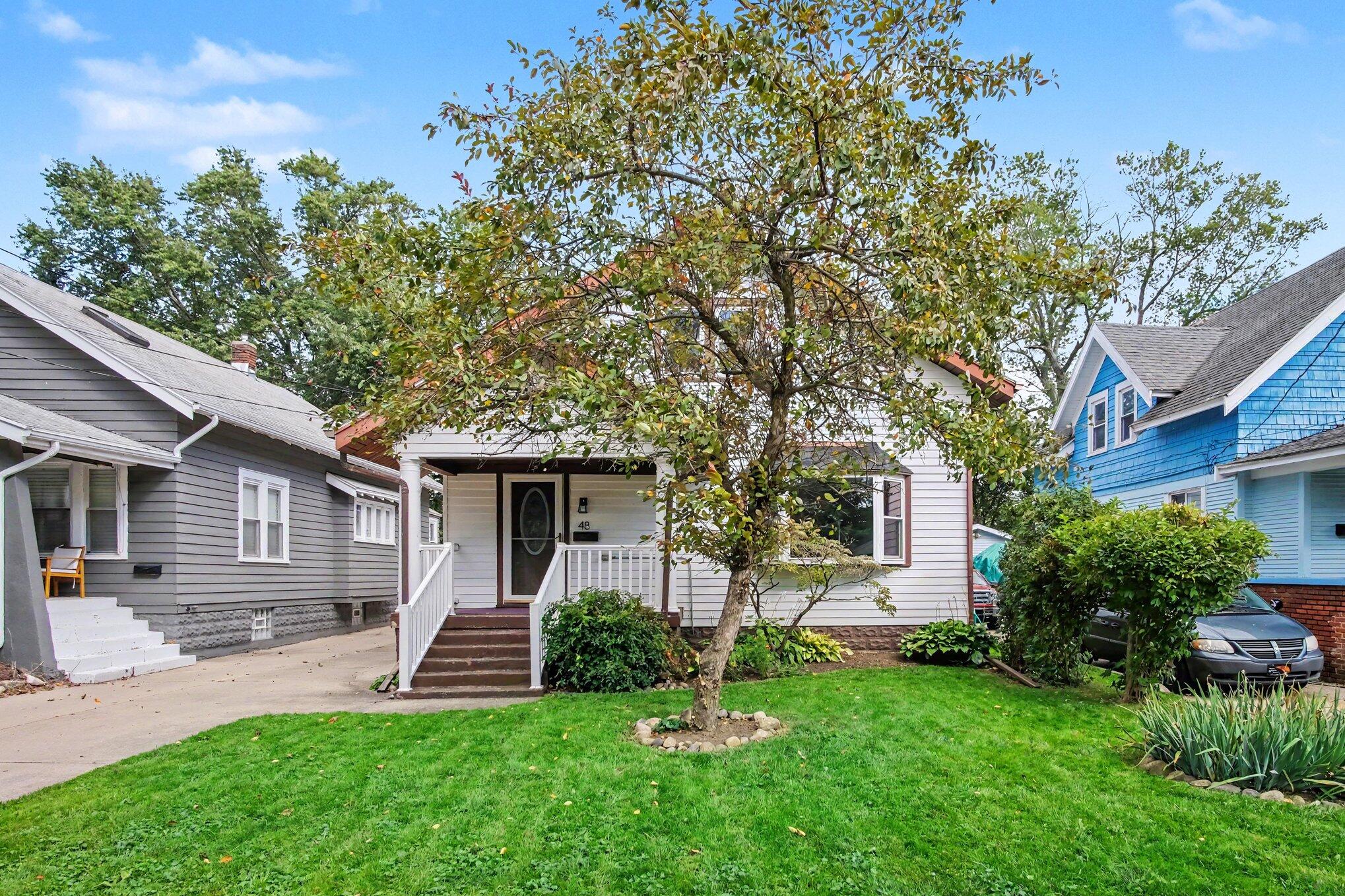 48 Mayfield Avenue NE Grand Rapids MI 49503