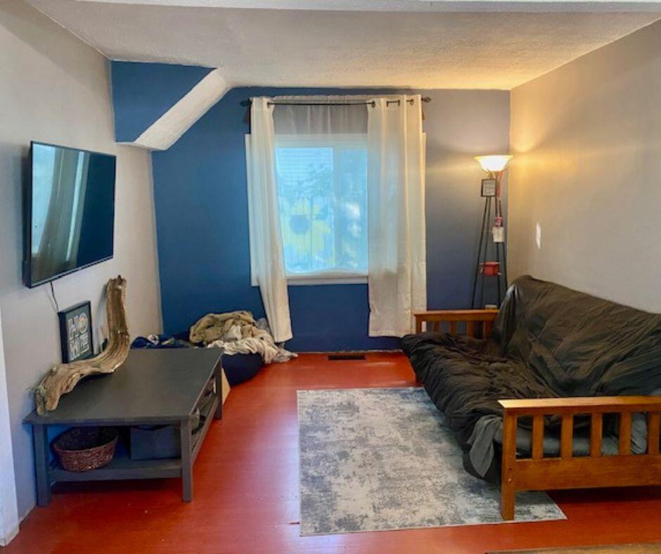 2142 Saint Charles Avenue SW Grand Rapids MI 49507