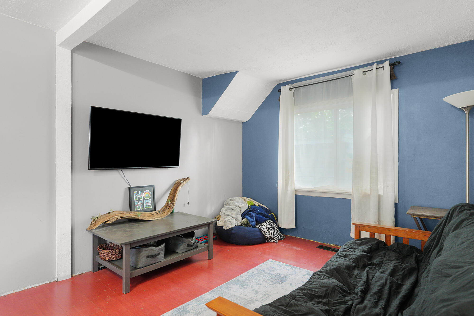 2142 Saint Charles Avenue SW Grand Rapids MI 49507