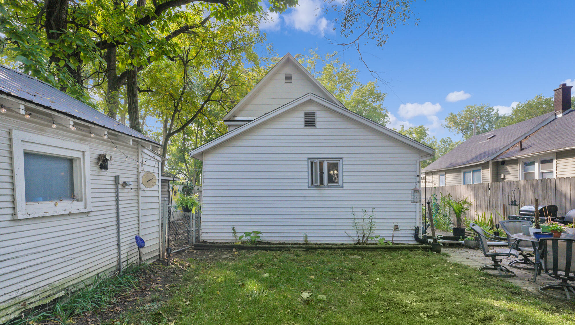 2142 Saint Charles Avenue SW Grand Rapids MI 49507