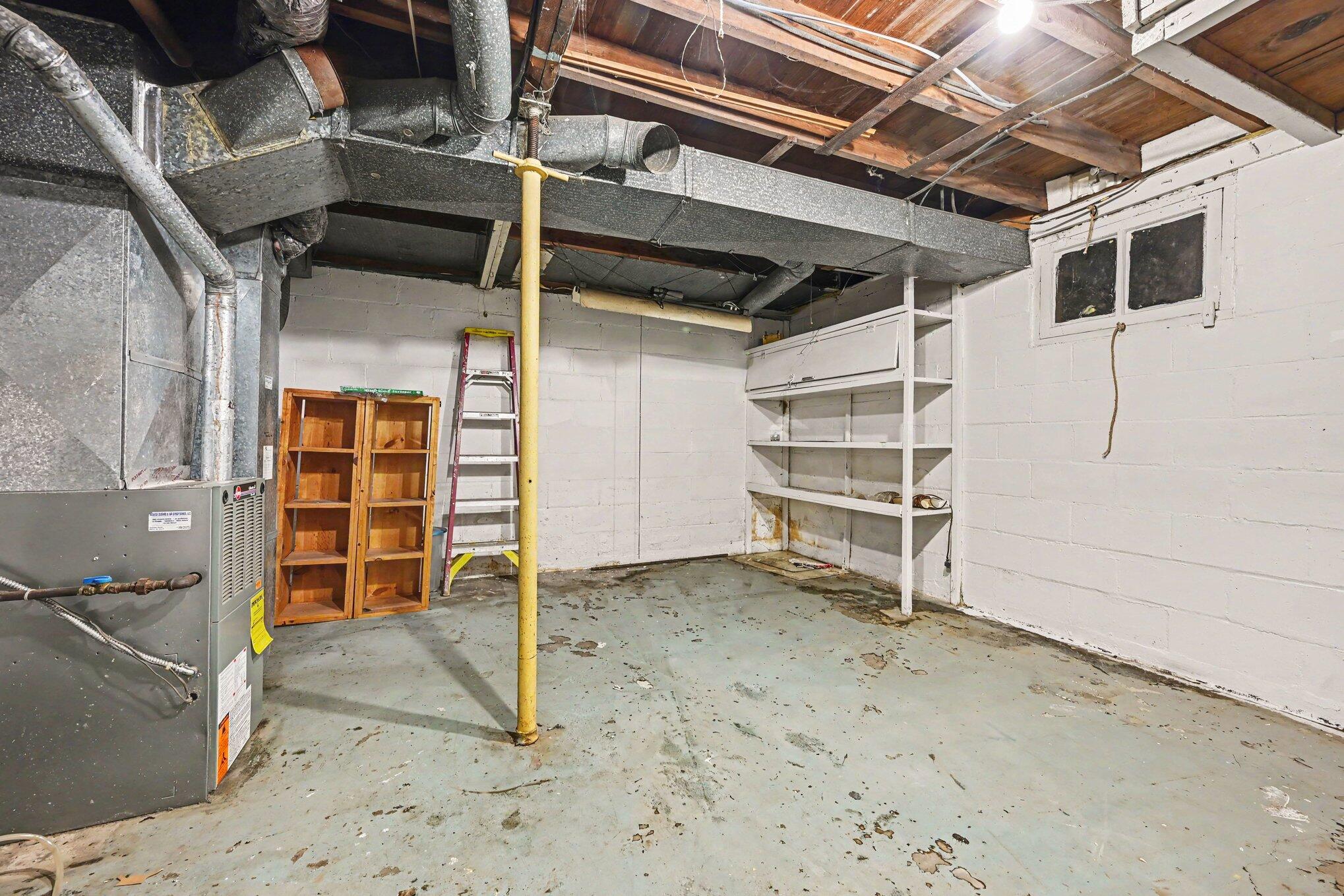 422 Western Avenue Allegan MI 49010