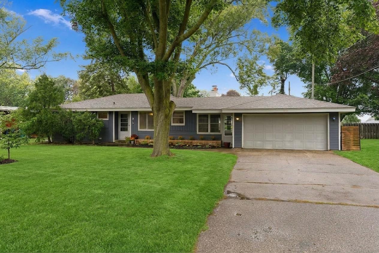 815 W 24th Street Holland MI 49423